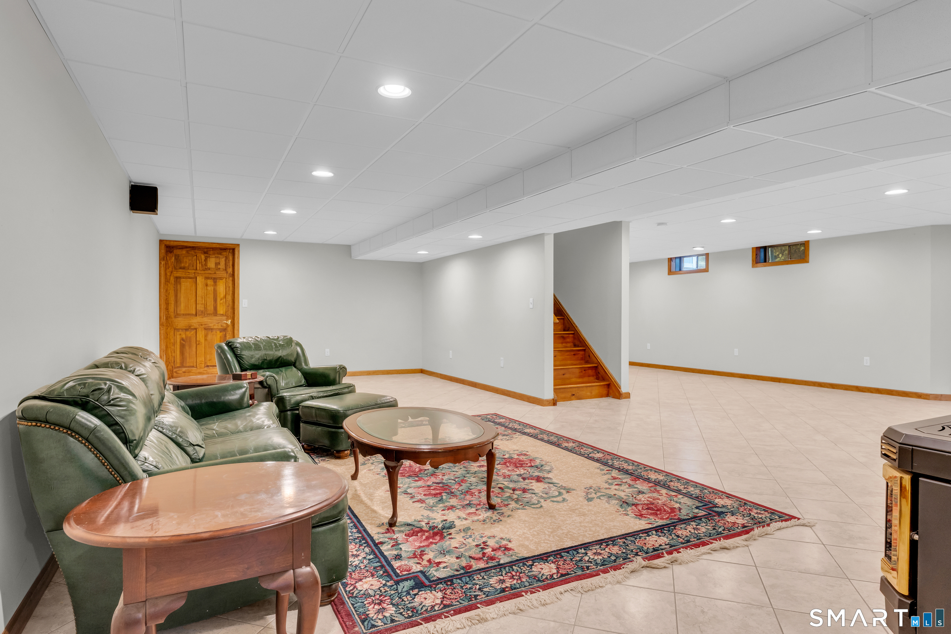 14 Oak Street Property Photo 36