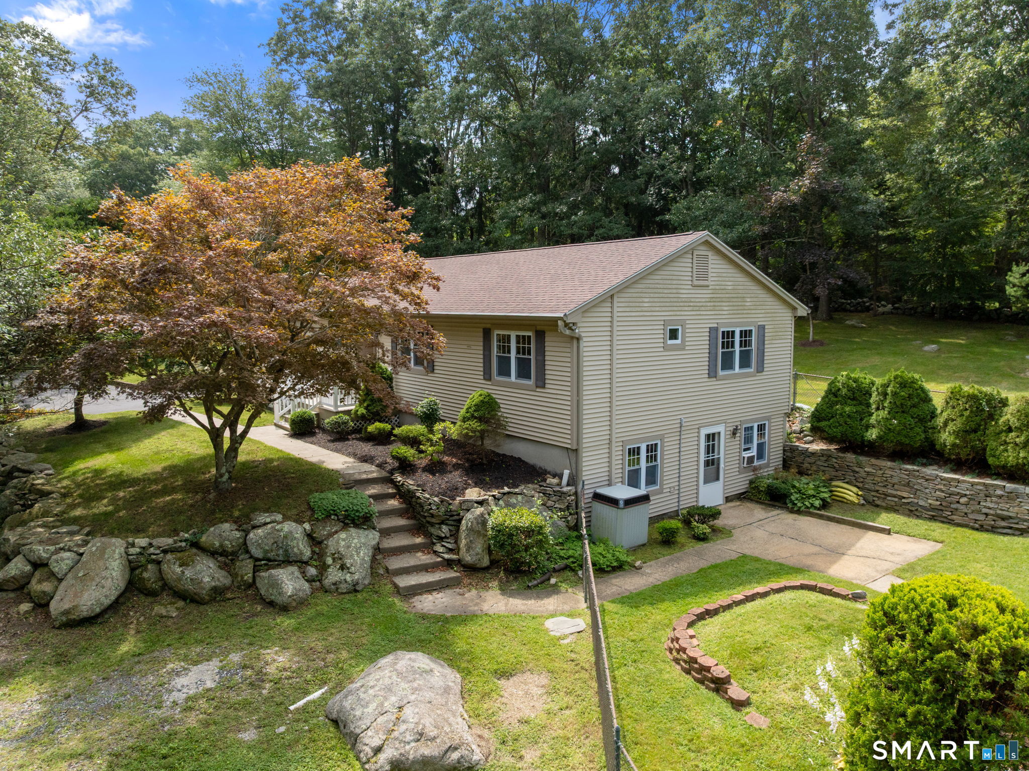 20 Prindiville Avenue Property Photo 34