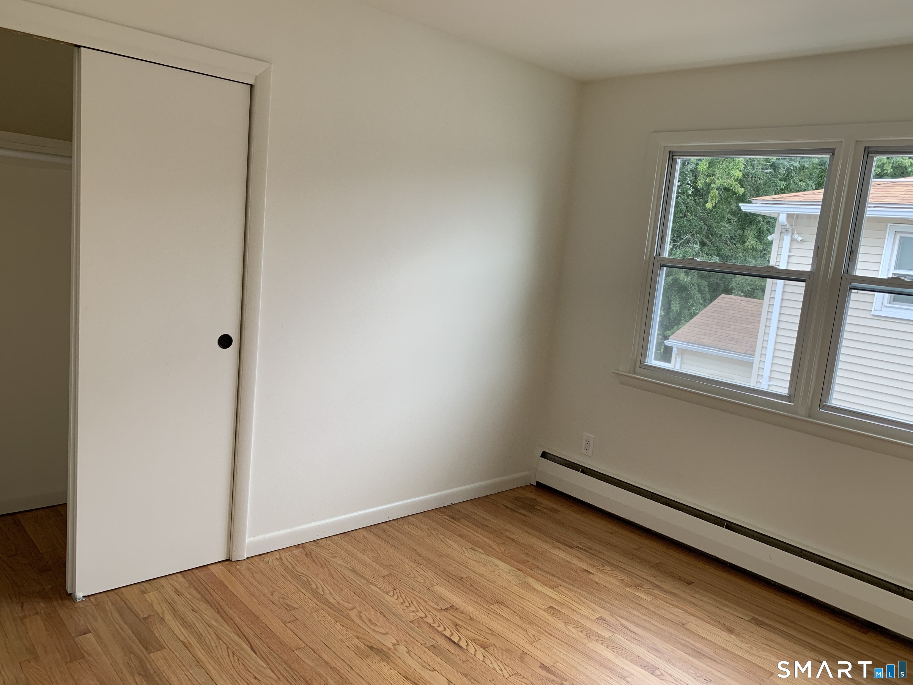 42 Pine 2 Floor Street Property Photo 5