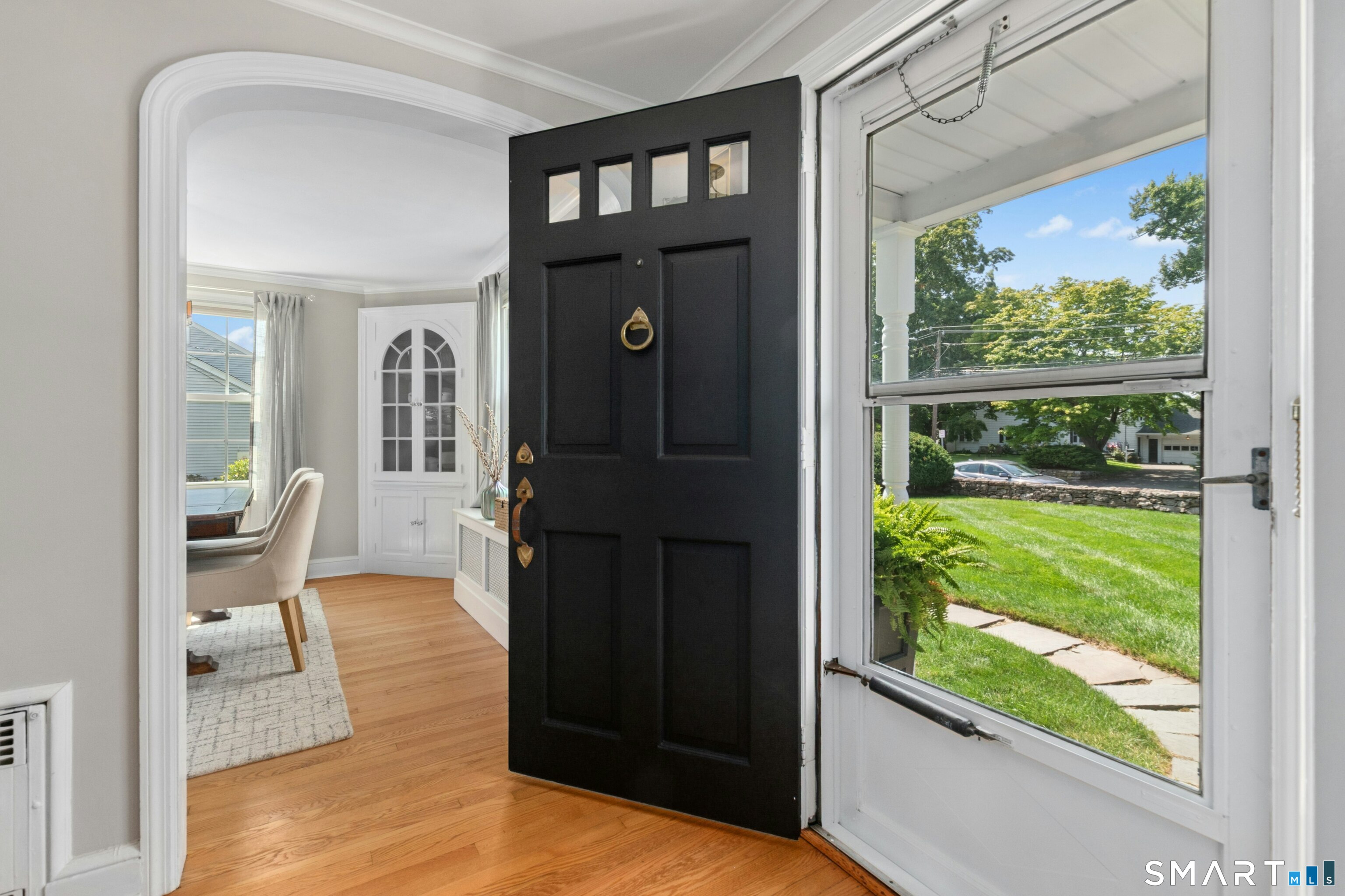 122 Strawberry Hill Avenue Property Photo 3