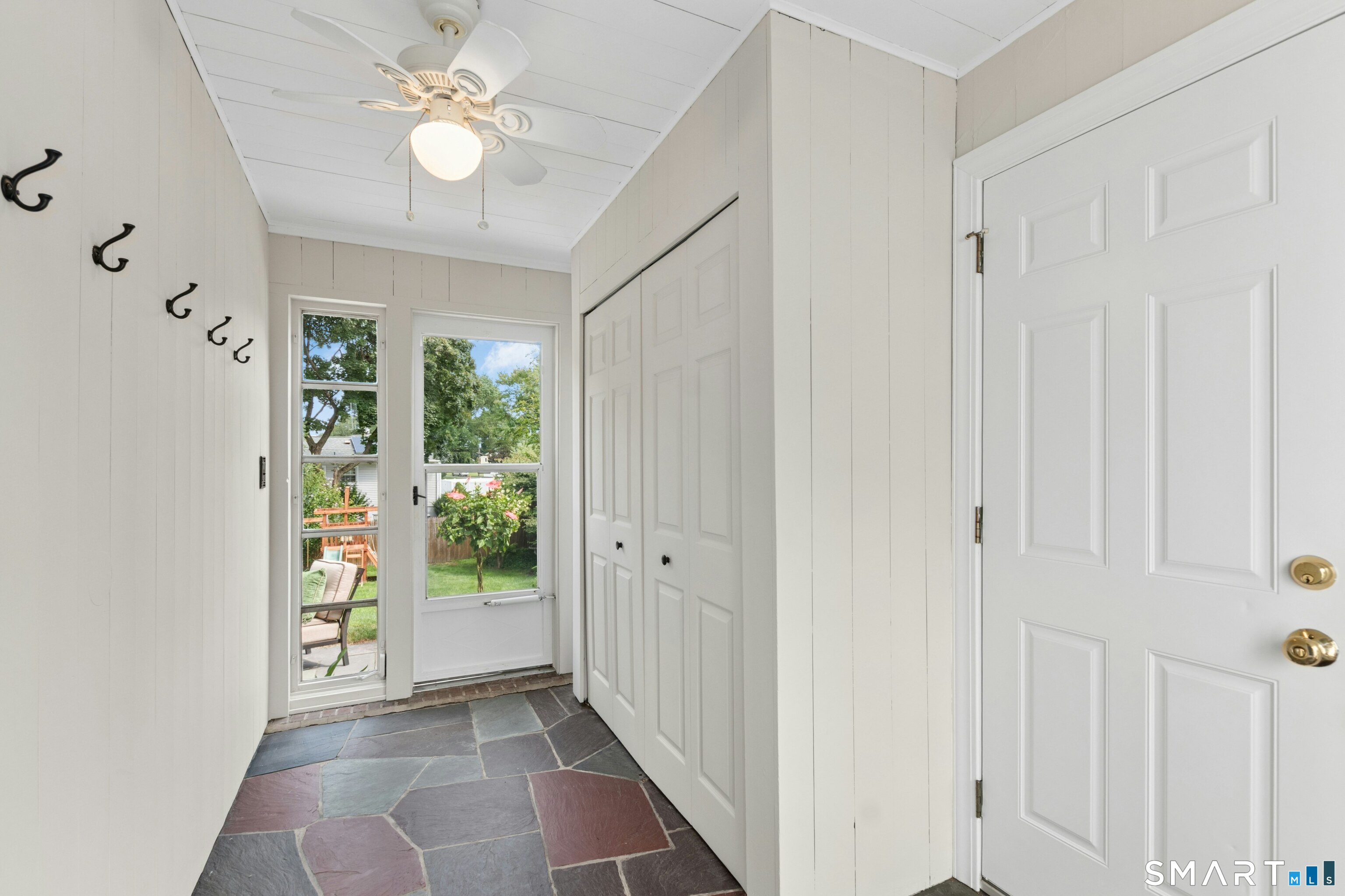 122 Strawberry Hill Avenue Property Photo 21