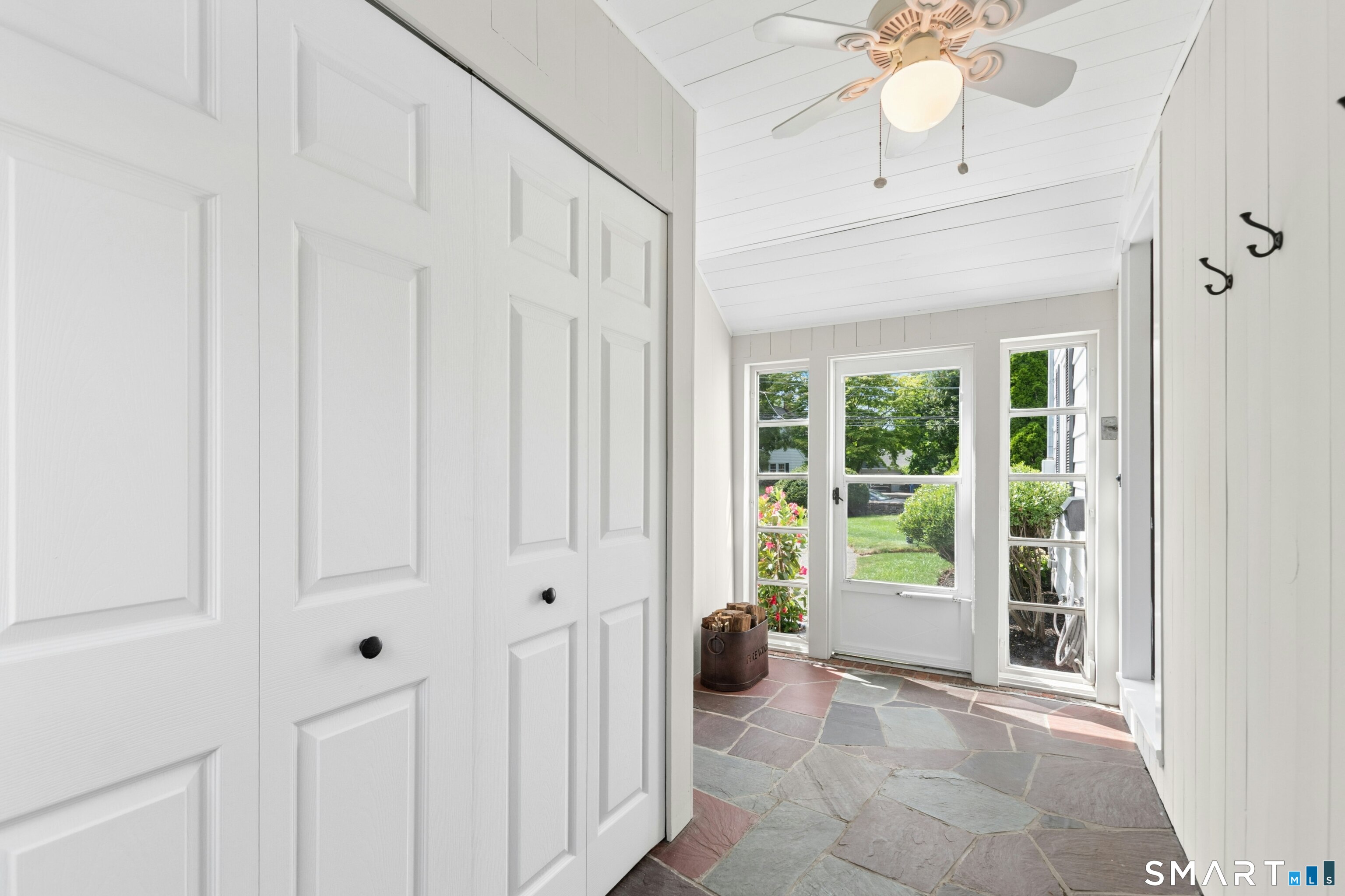 122 Strawberry Hill Avenue Property Photo 22