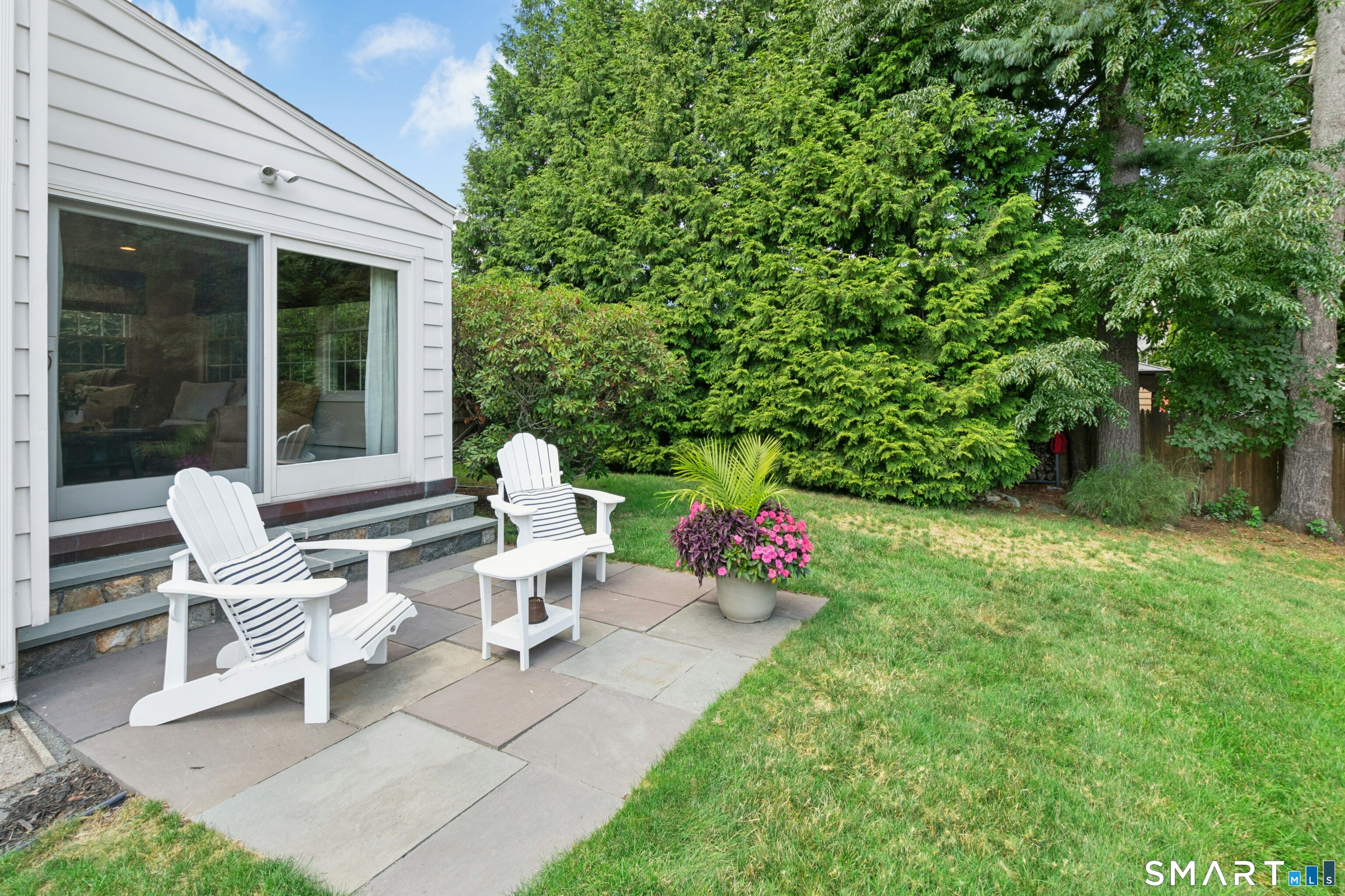 122 Strawberry Hill Avenue Property Photo 30