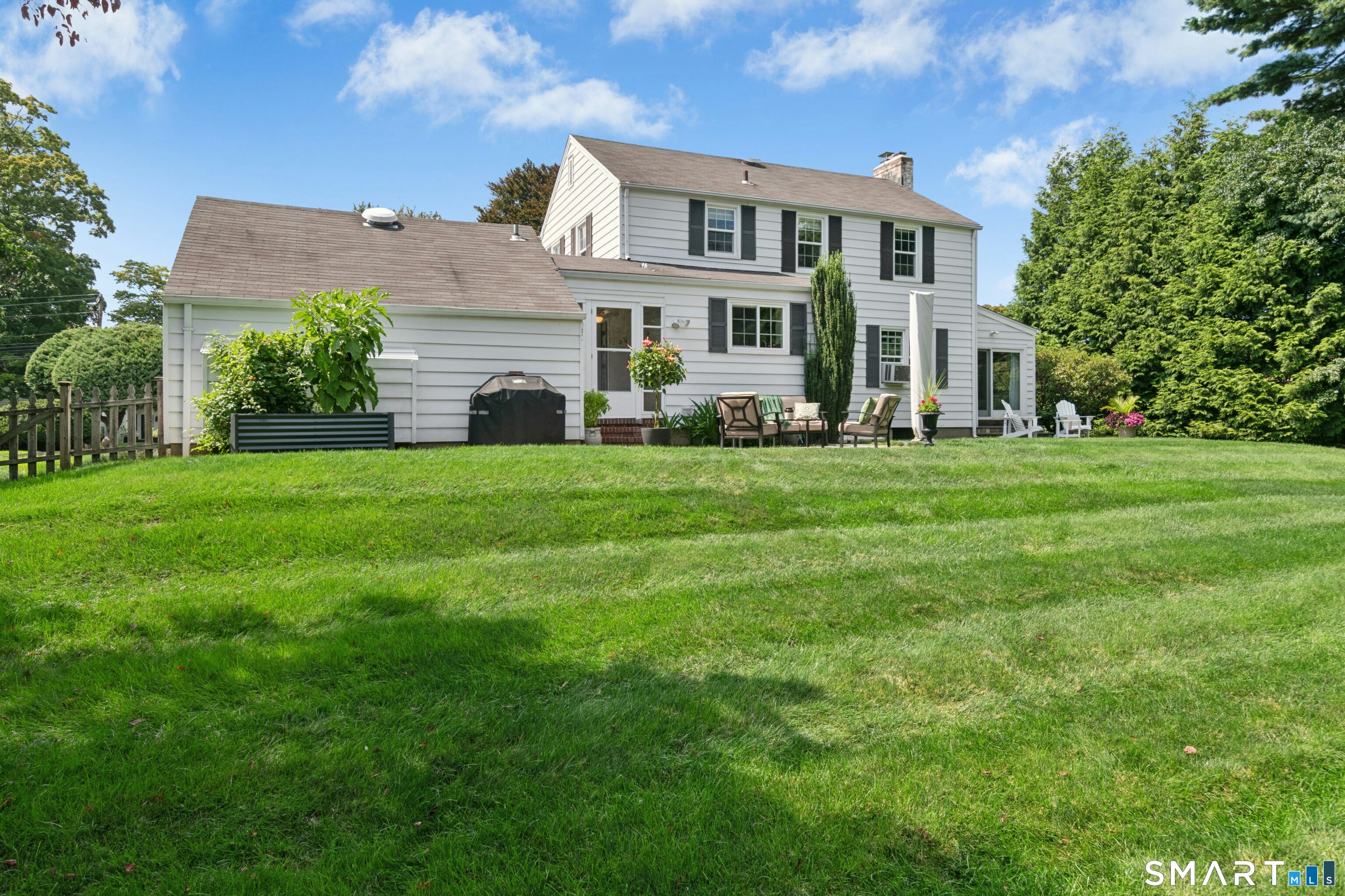 122 Strawberry Hill Avenue Property Photo 34