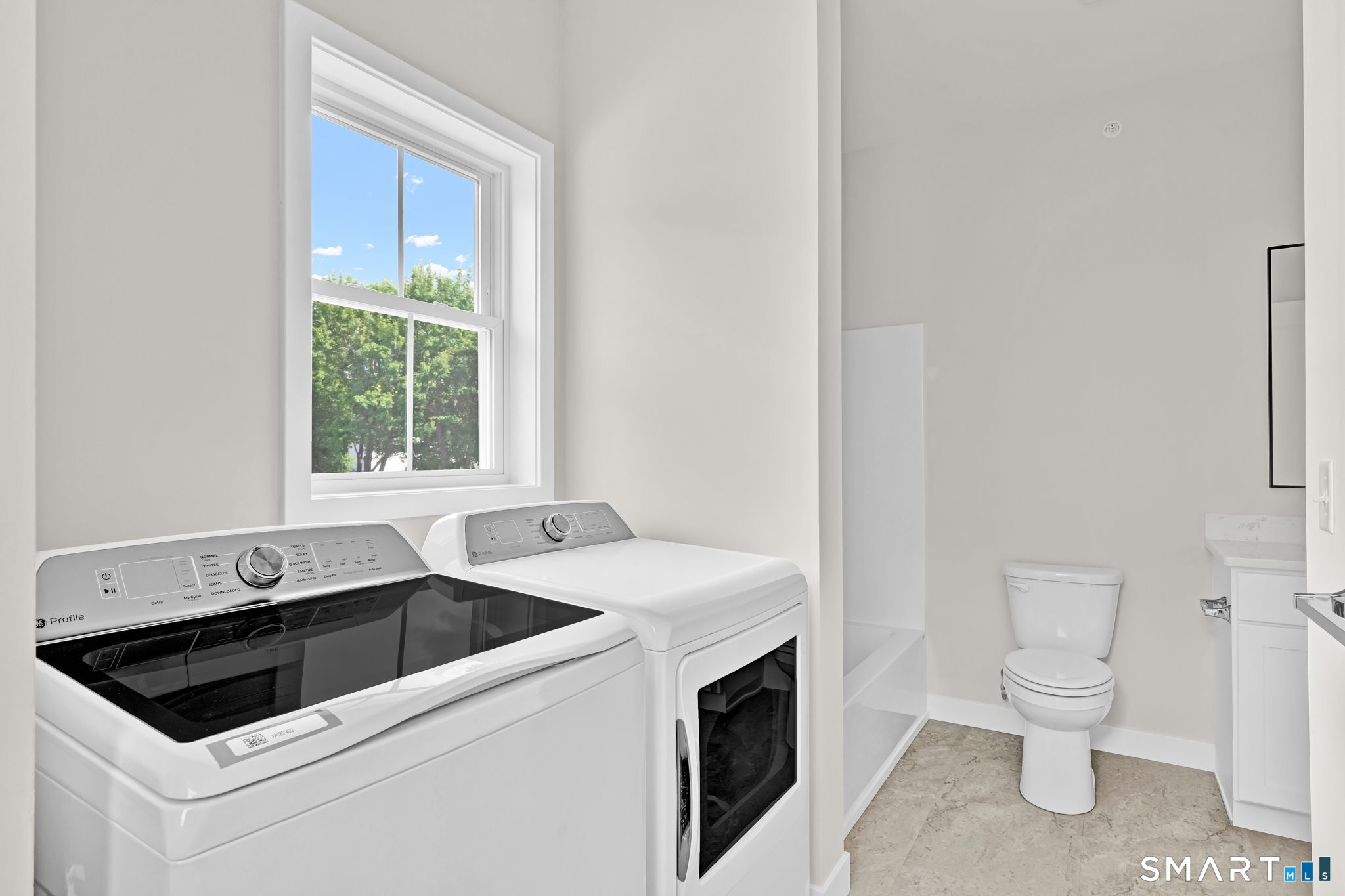 68 Whiting 1a Street Property Photo 11