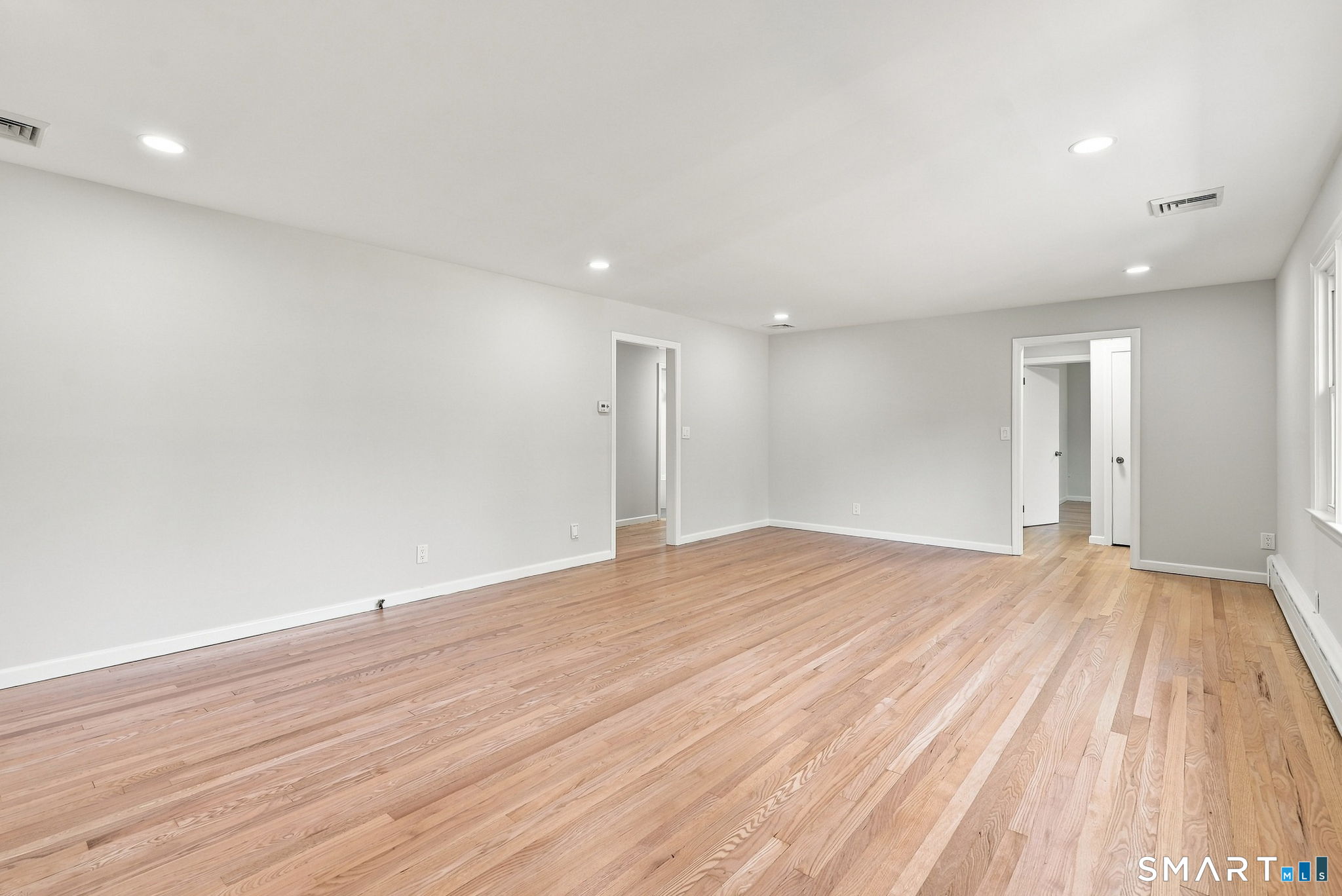 16 Ezra Street Property Photo 8