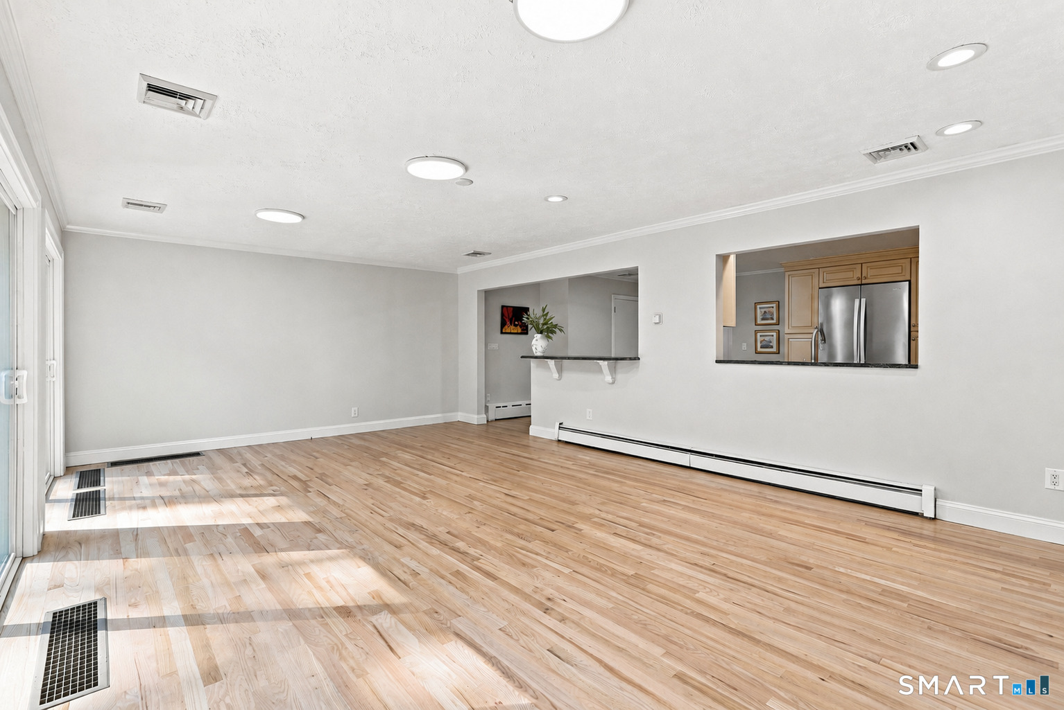 16 Ezra Street Property Photo 16