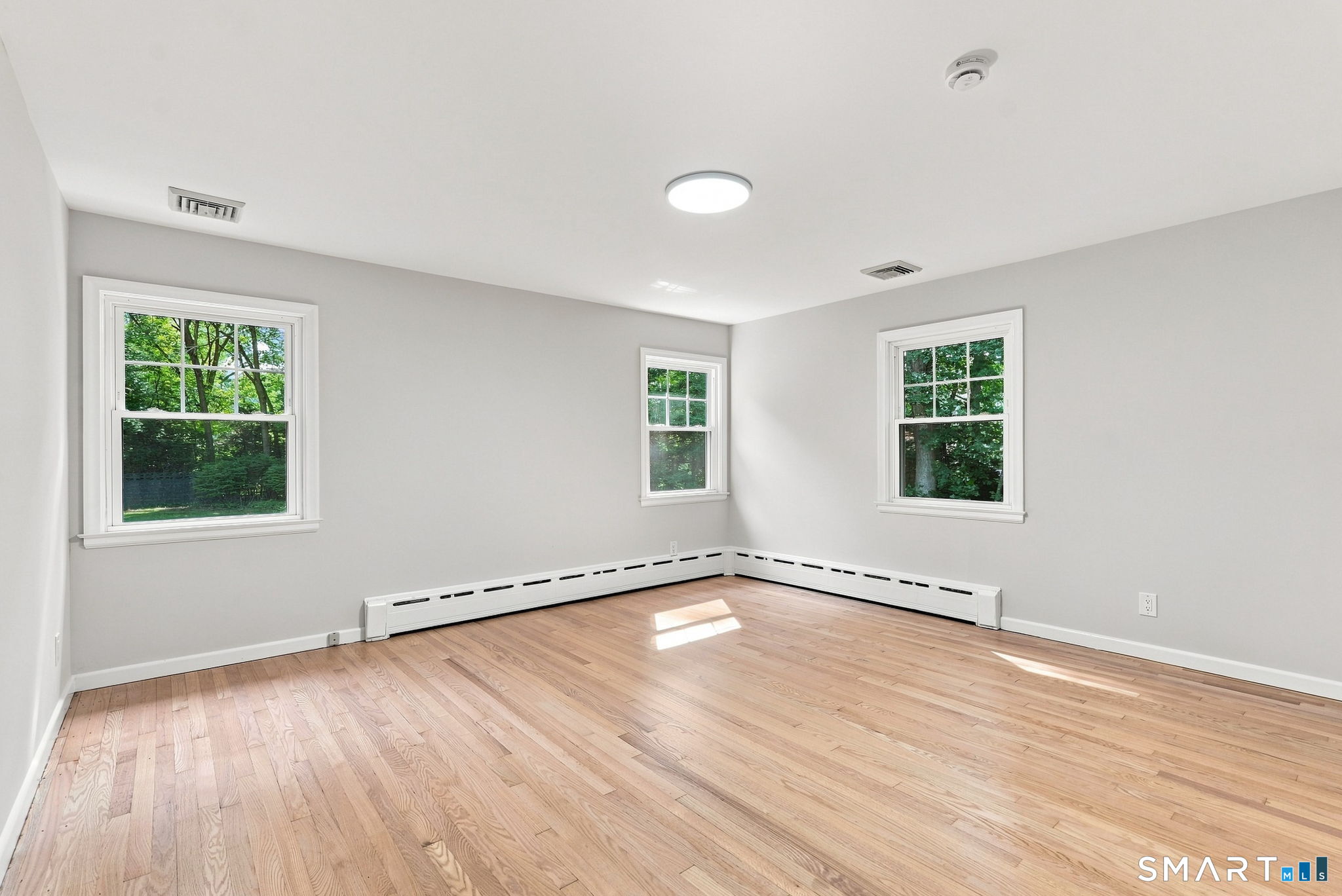 16 Ezra Street Property Photo 19