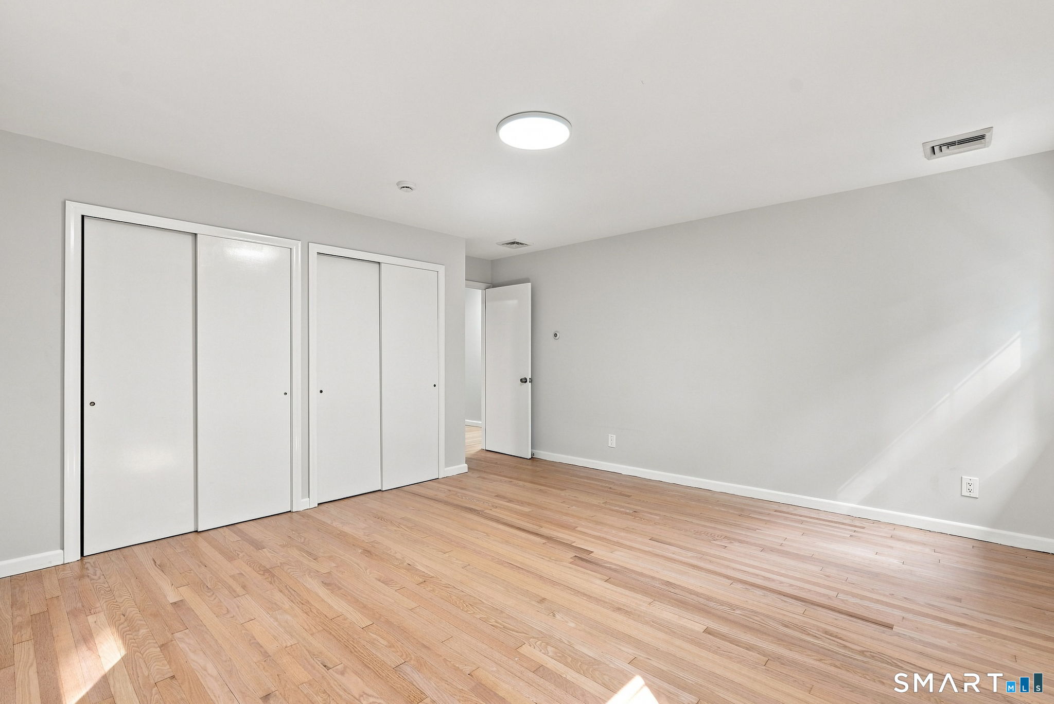 16 Ezra Street Property Photo 20