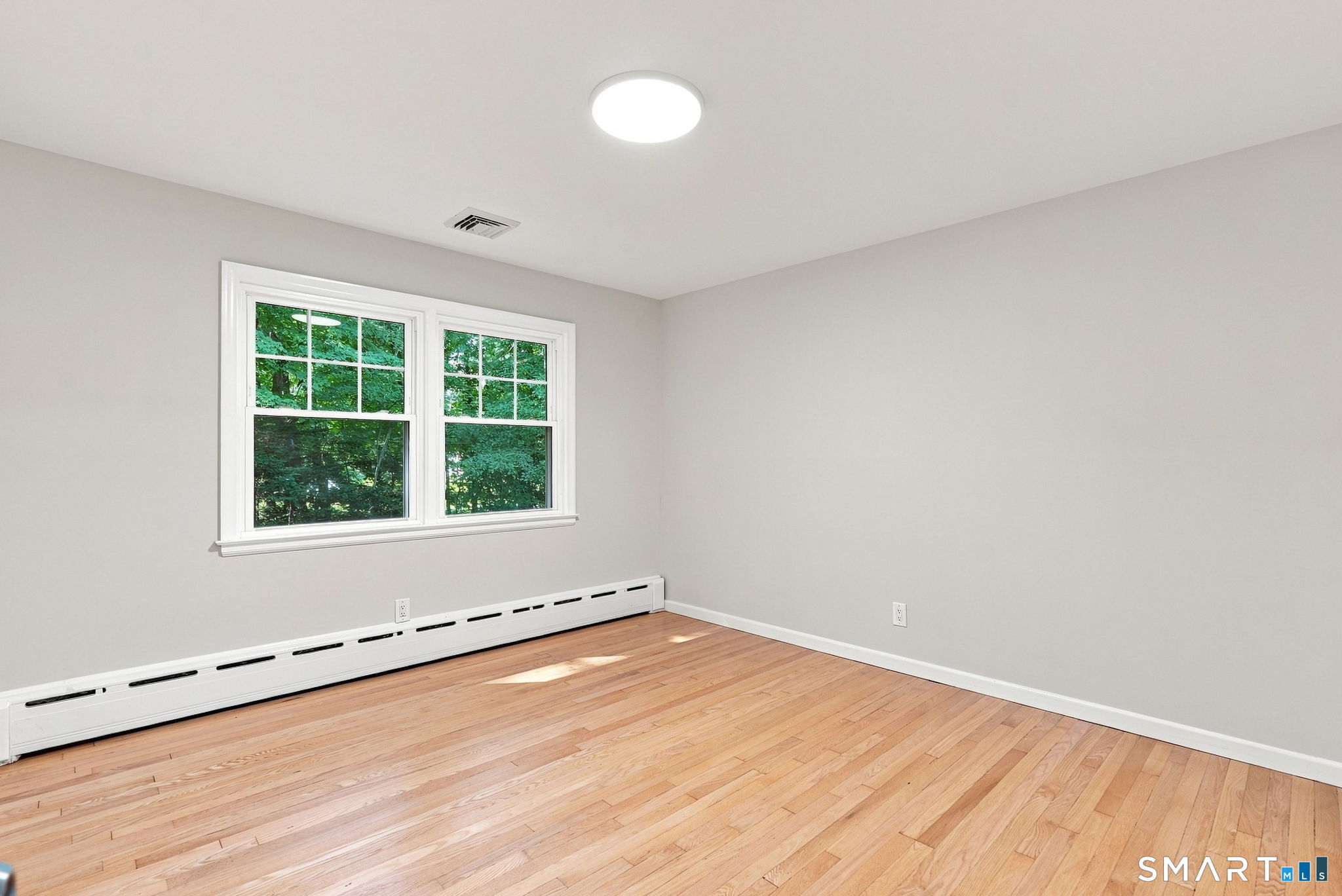 16 Ezra Street Property Photo 21