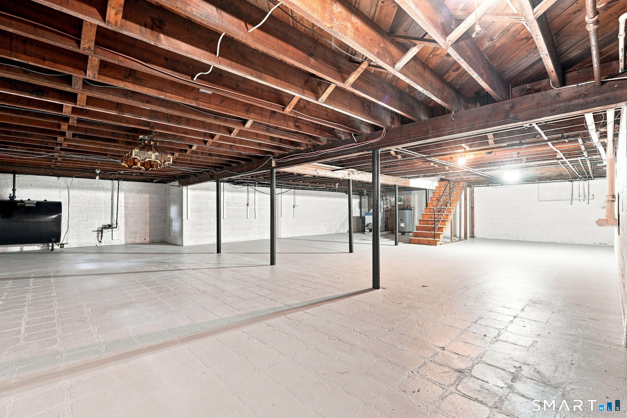 16 Ezra Street Property Photo 30