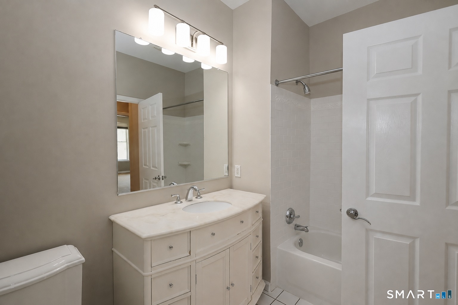 35 Broad West 107 Street Property Photo 12