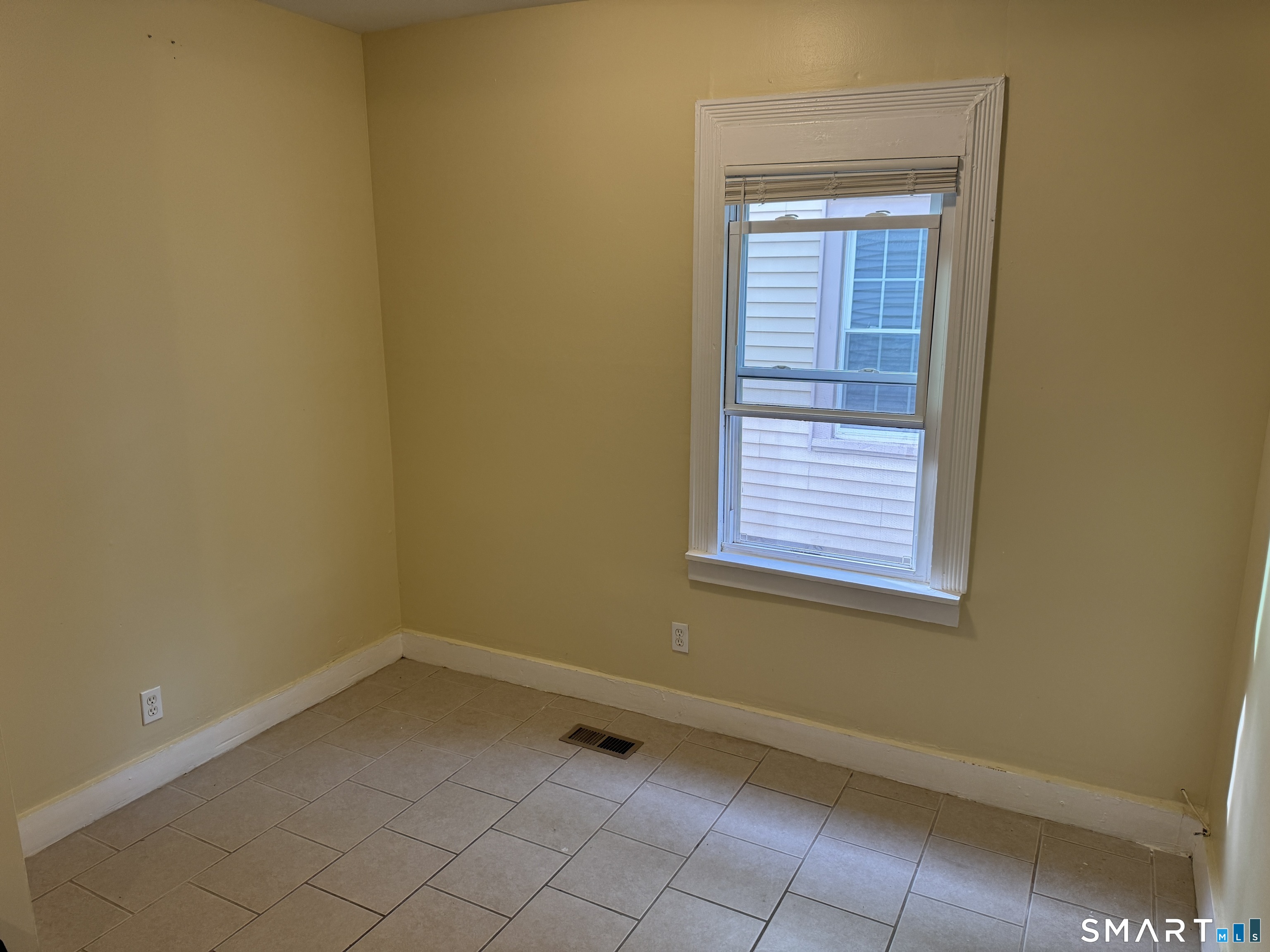 33 Stevens 1st Fl Street Property Photo 7
