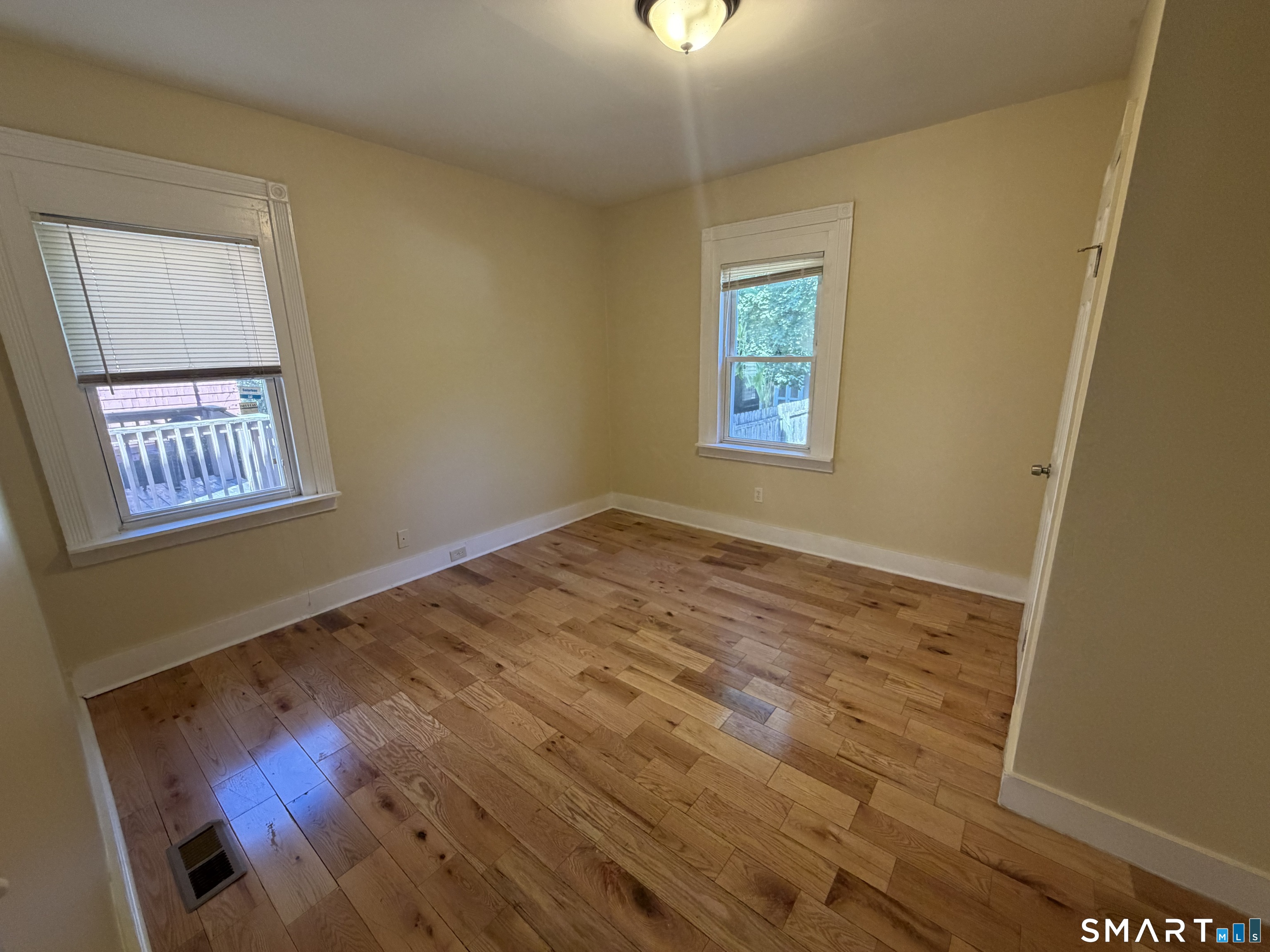 33 Stevens 1st Fl Street Property Photo 10