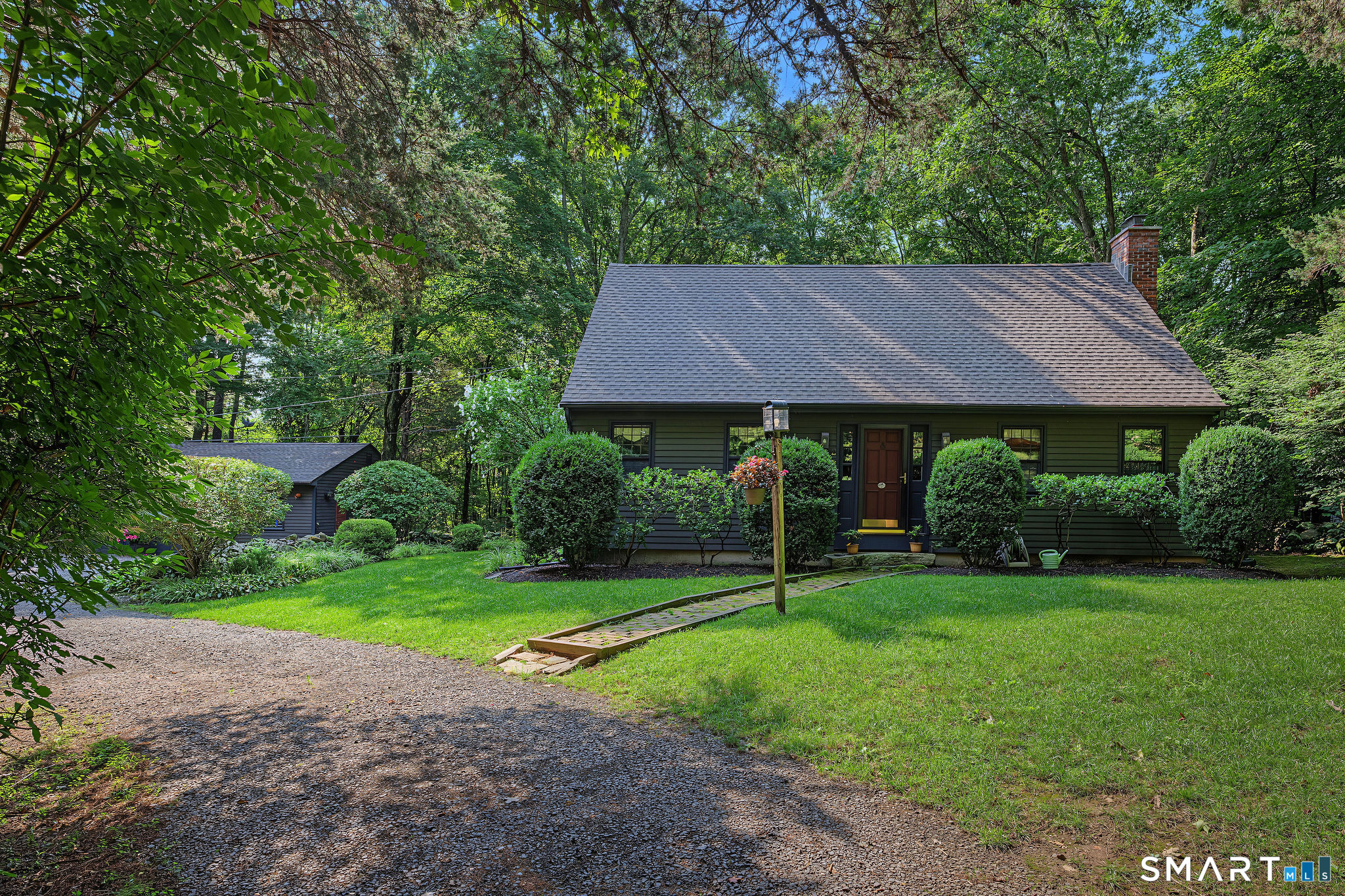 345 Nut Plains Road Property Photo 1