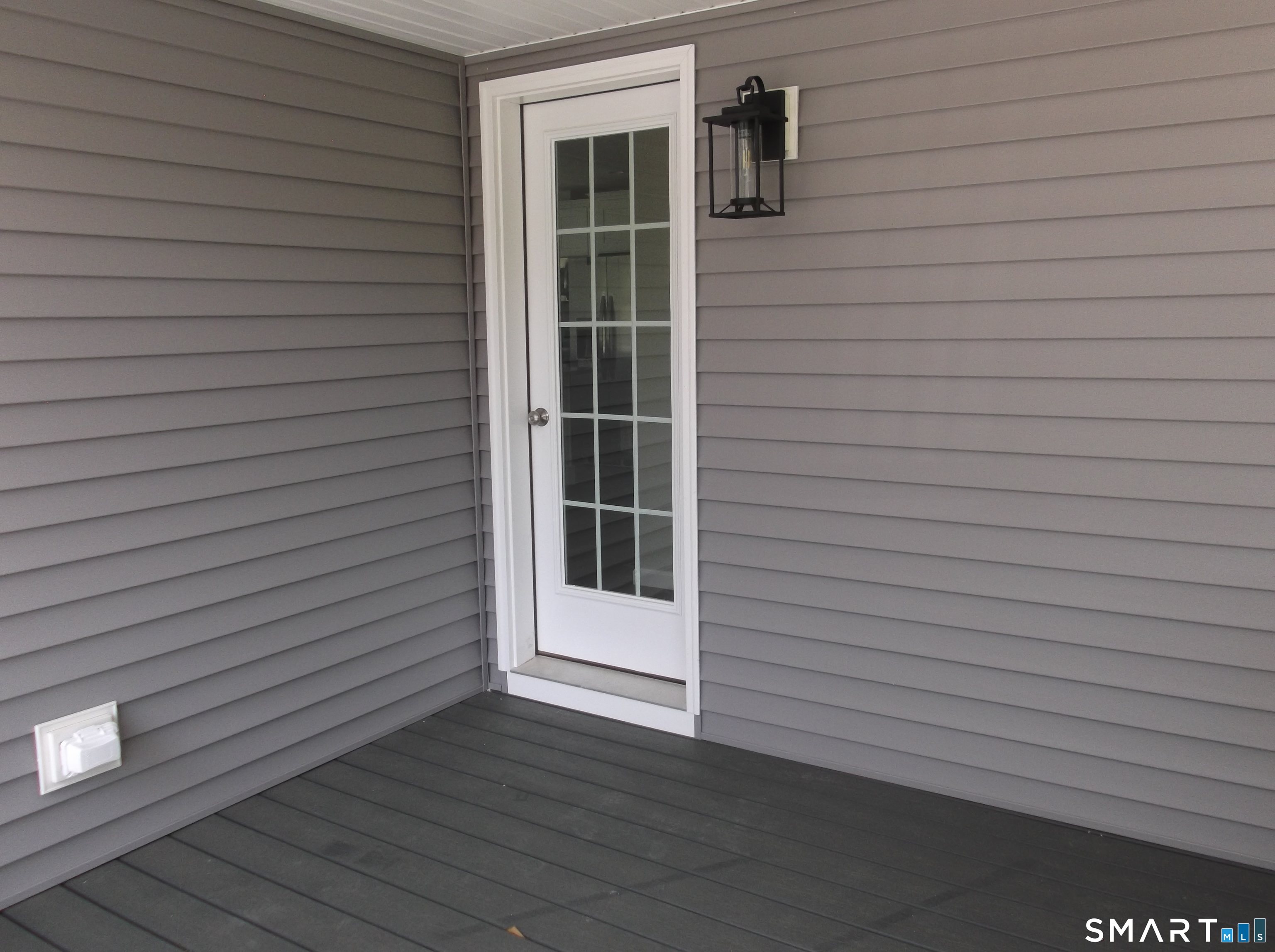 14 Bank Street Property Photo 5