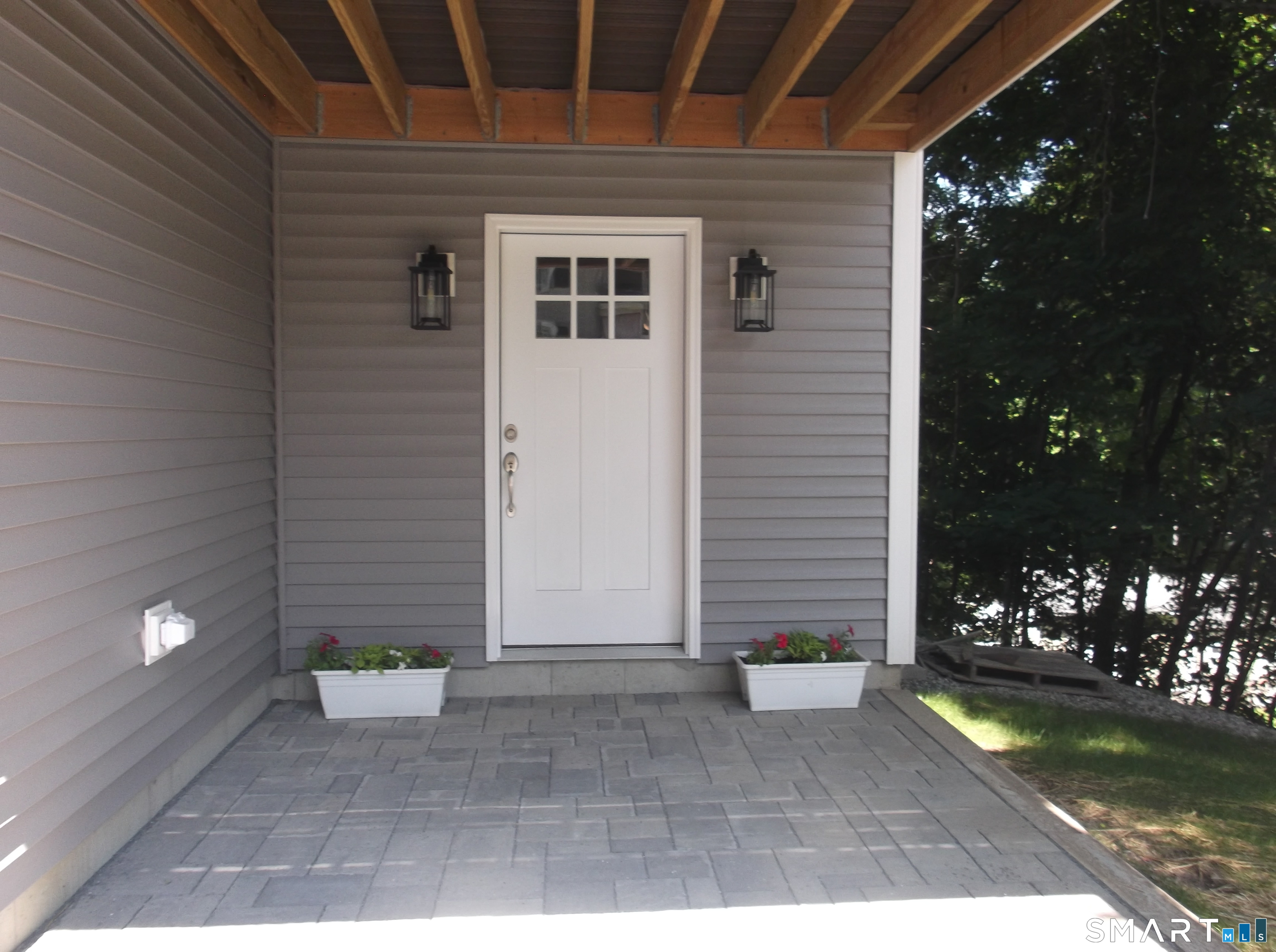 14 Bank Street Property Photo 6