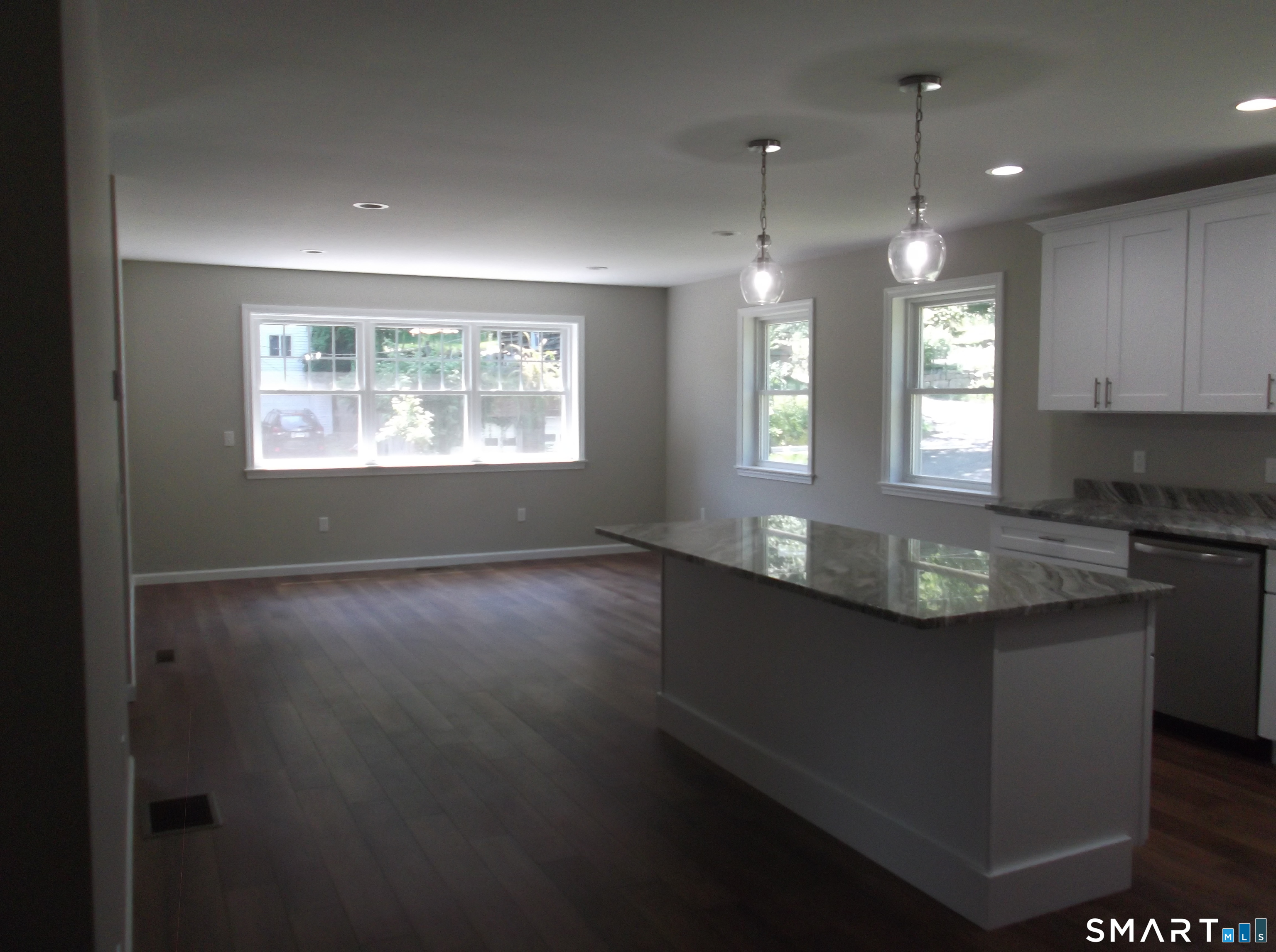 14 Bank Street Property Photo 11