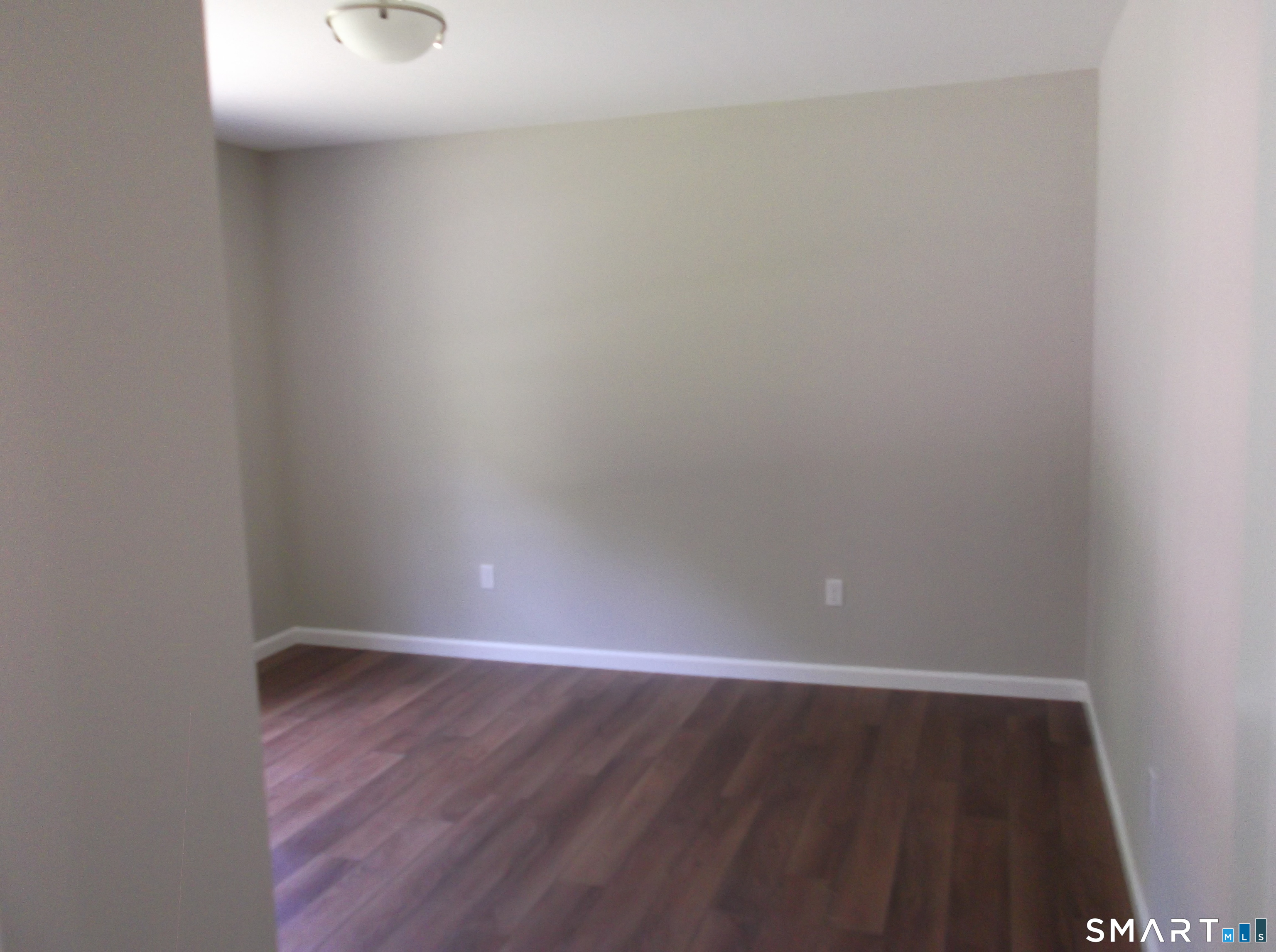 14 Bank Street Property Photo 17