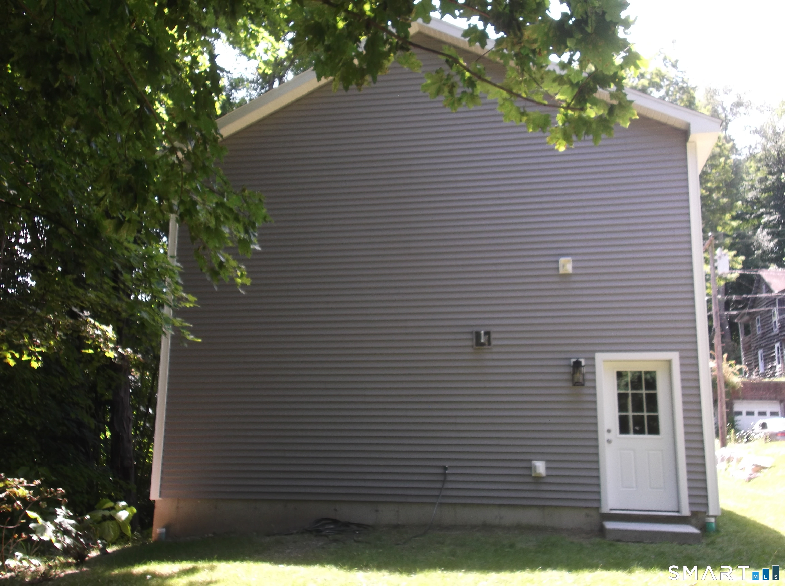 14 Bank Street Property Photo 18