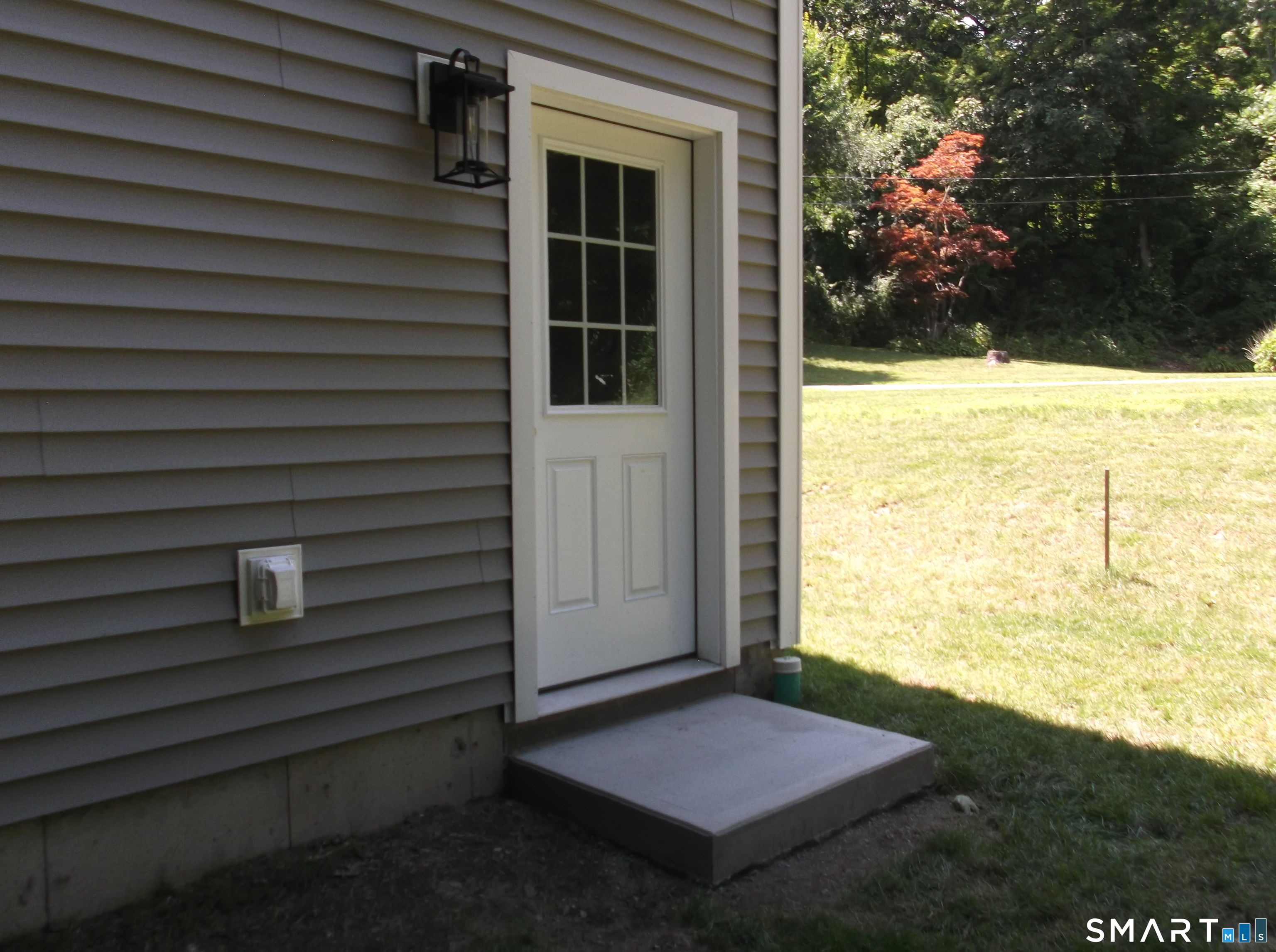 14 Bank Street Property Photo 23