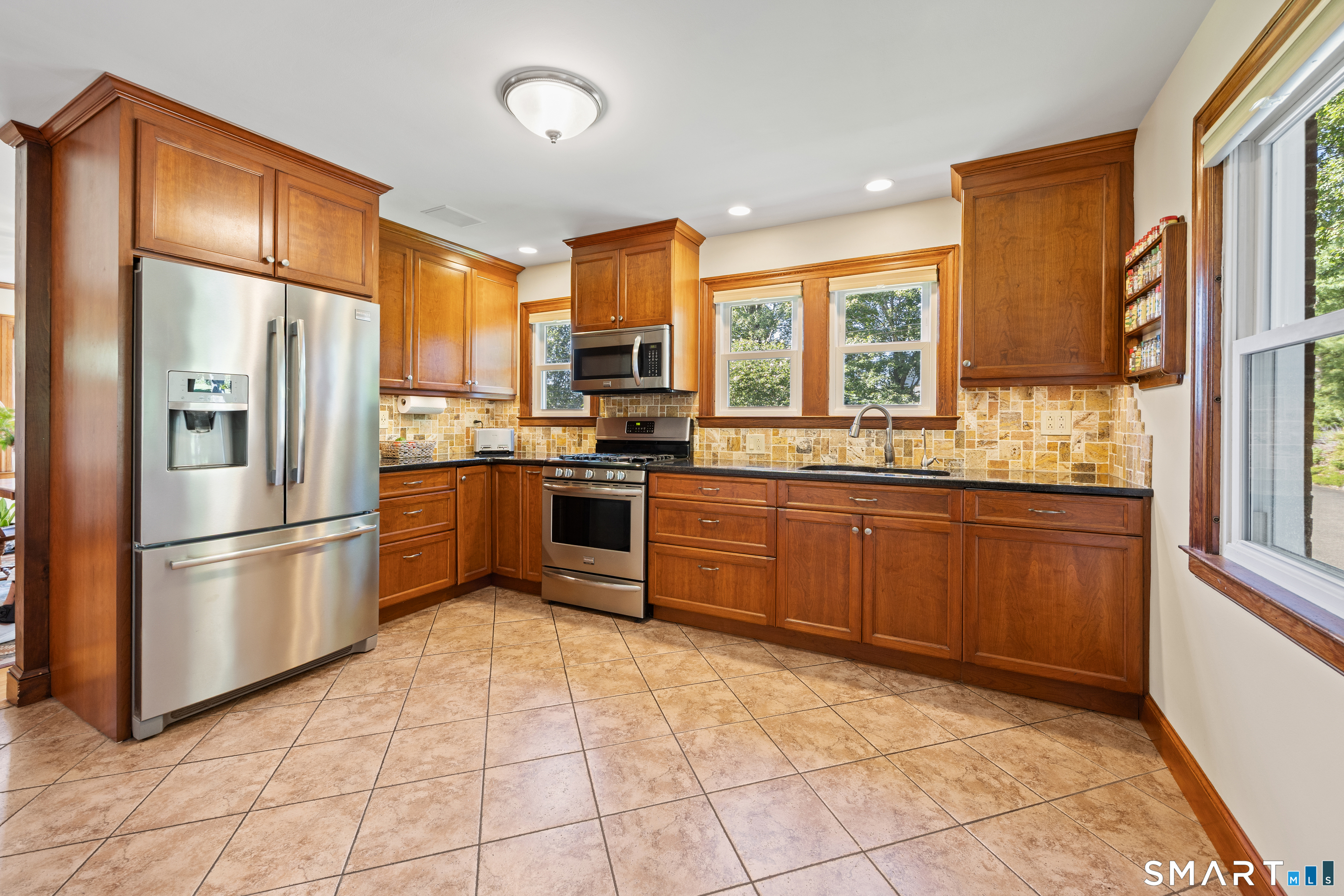 161 Upper State Street Property Photo 7