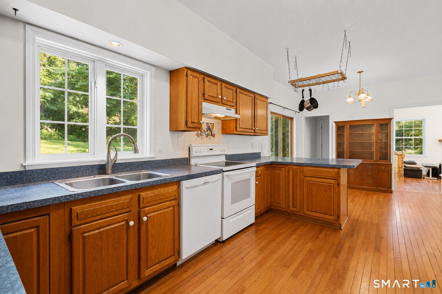 68 Village East Road Property Photo 14