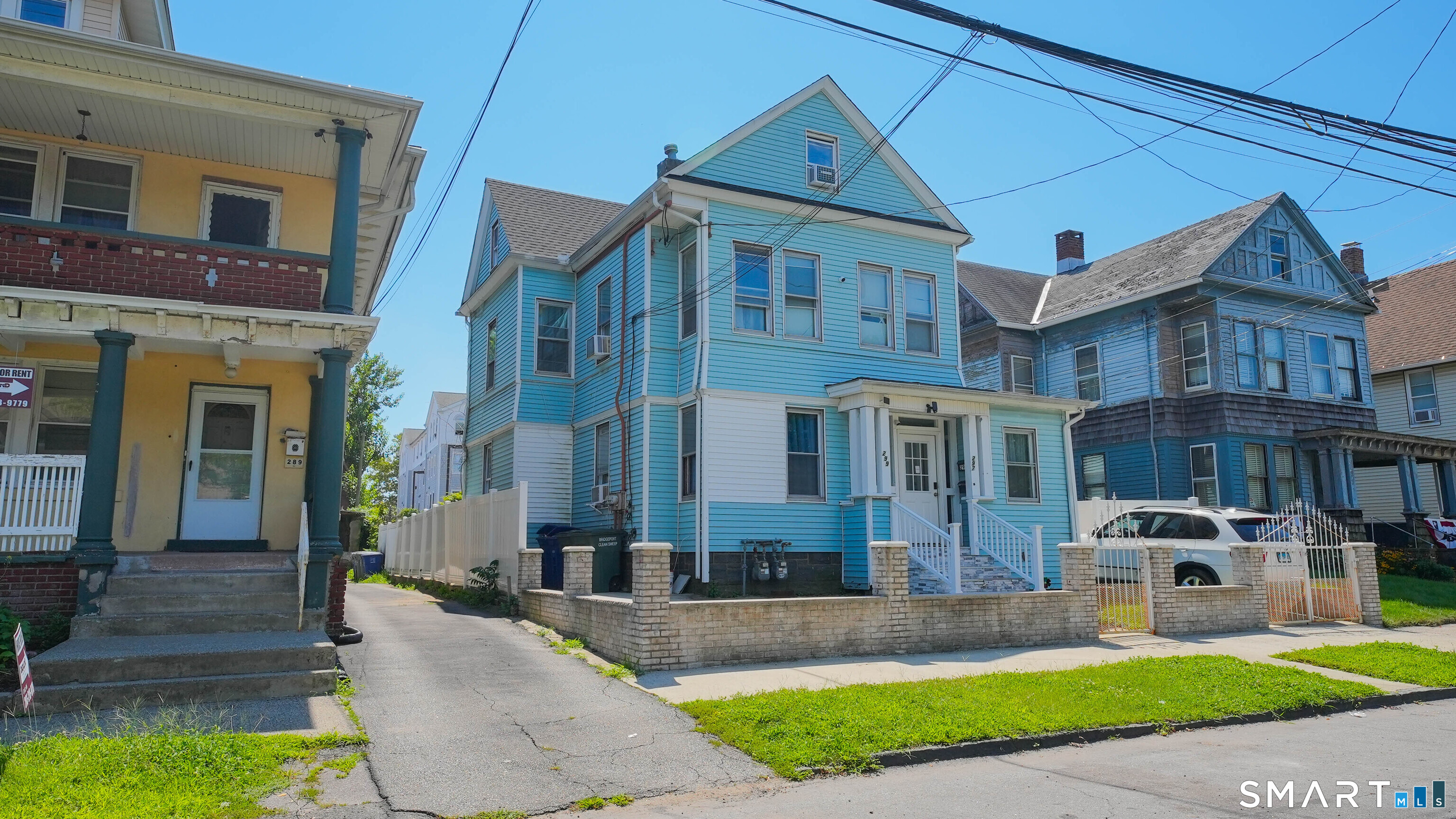 297 Laurel Avenue Property Photo 1