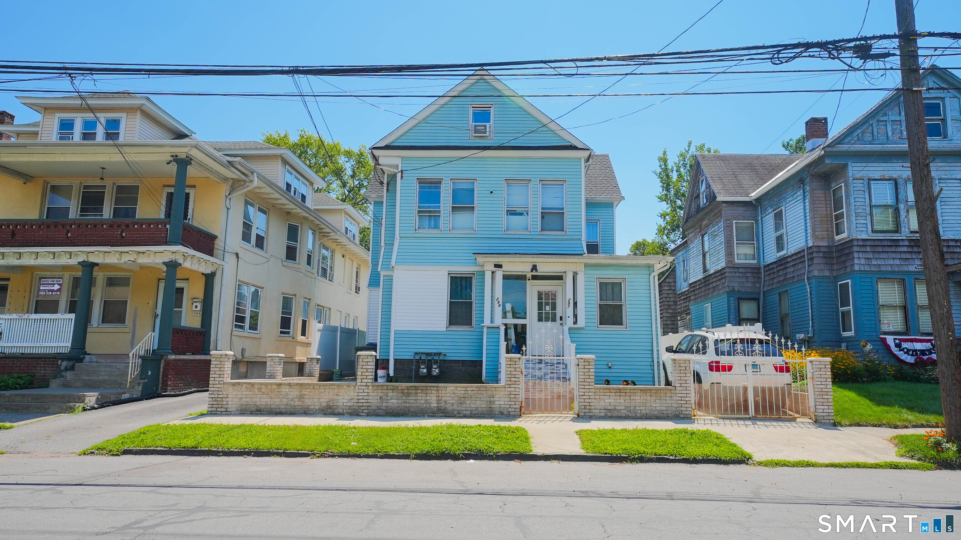 297 Laurel Avenue Property Photo 2