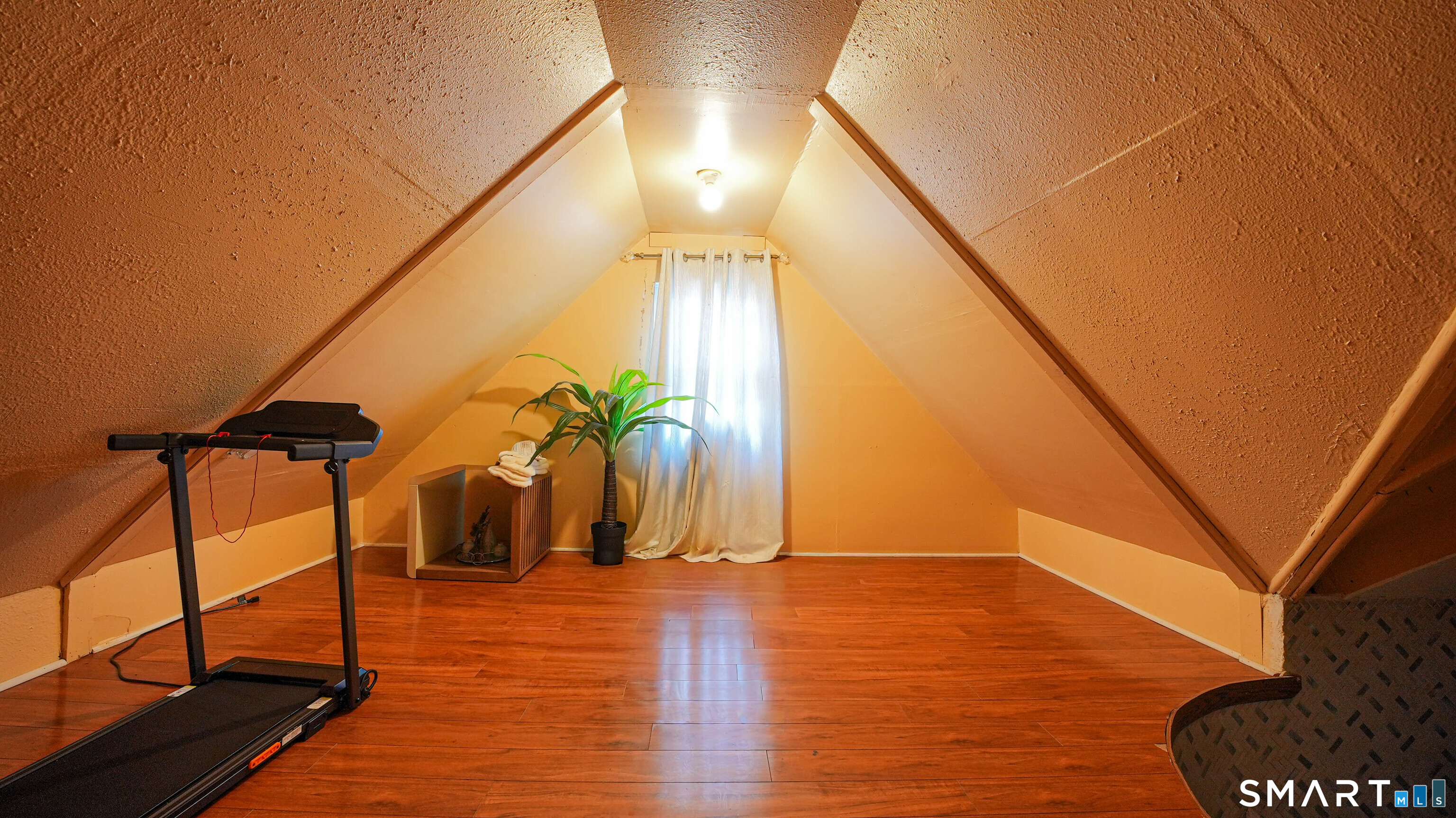 297 Laurel Avenue Property Photo 23