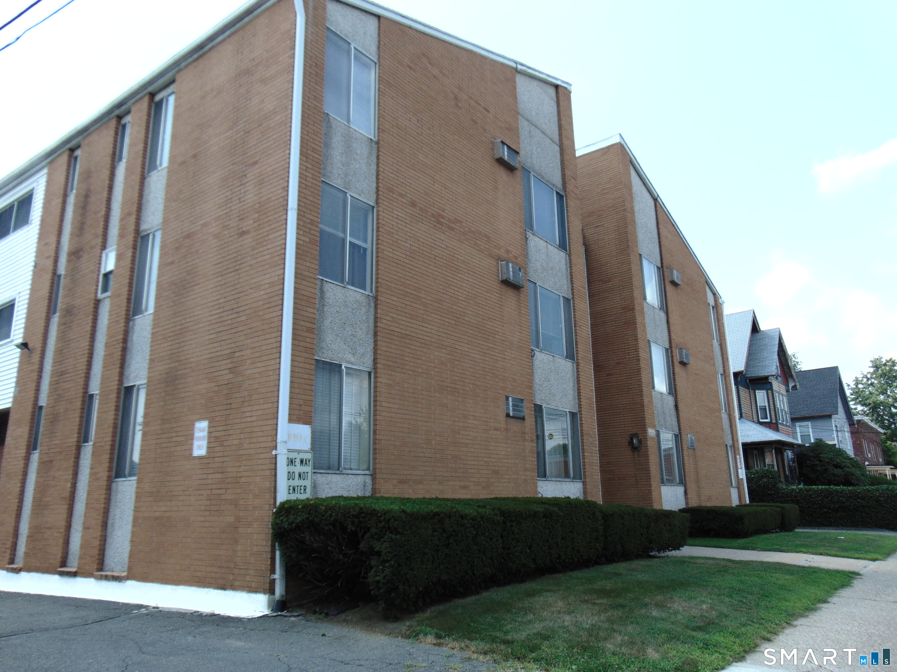 87 Meadow Street Property Photo 1