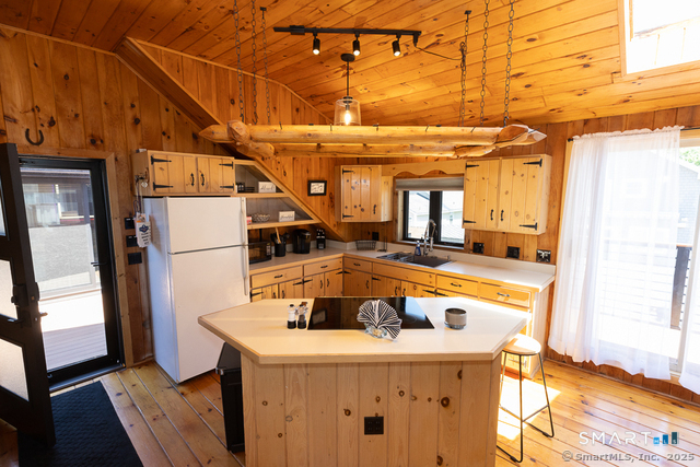 48b Swan Avenue Property Photo 7