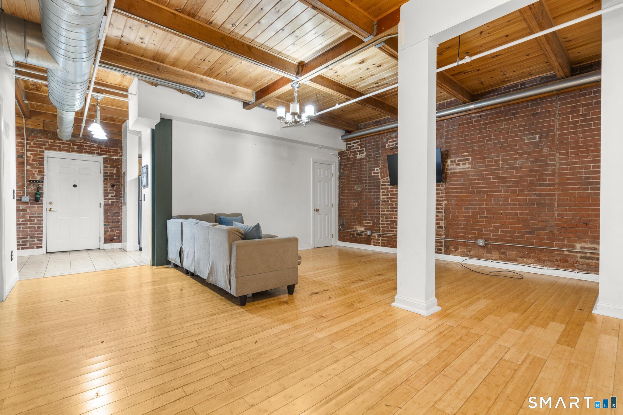 145 Canal 8 Street Property Photo 2