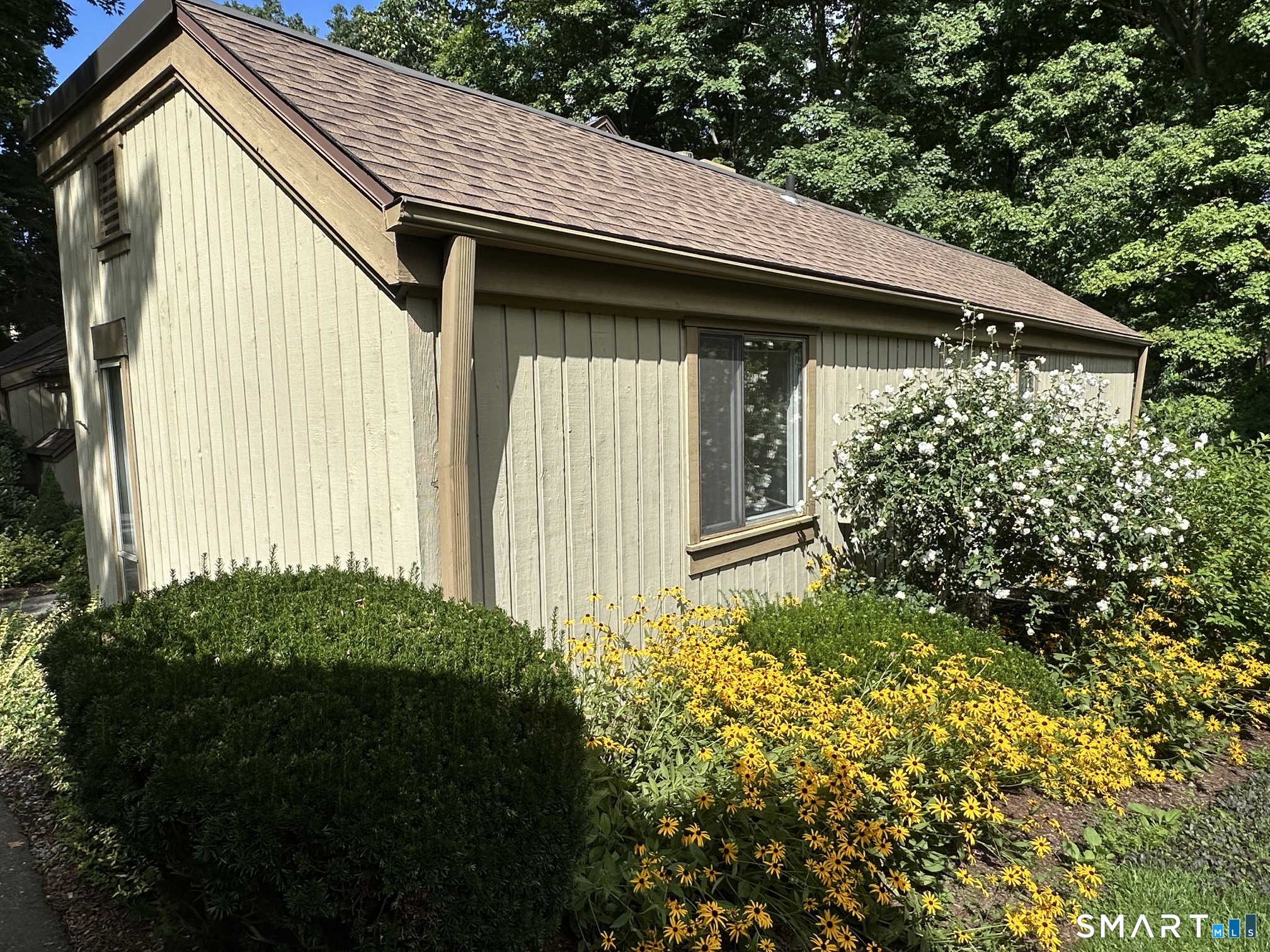 559 Heritage B Village Property Photo 3