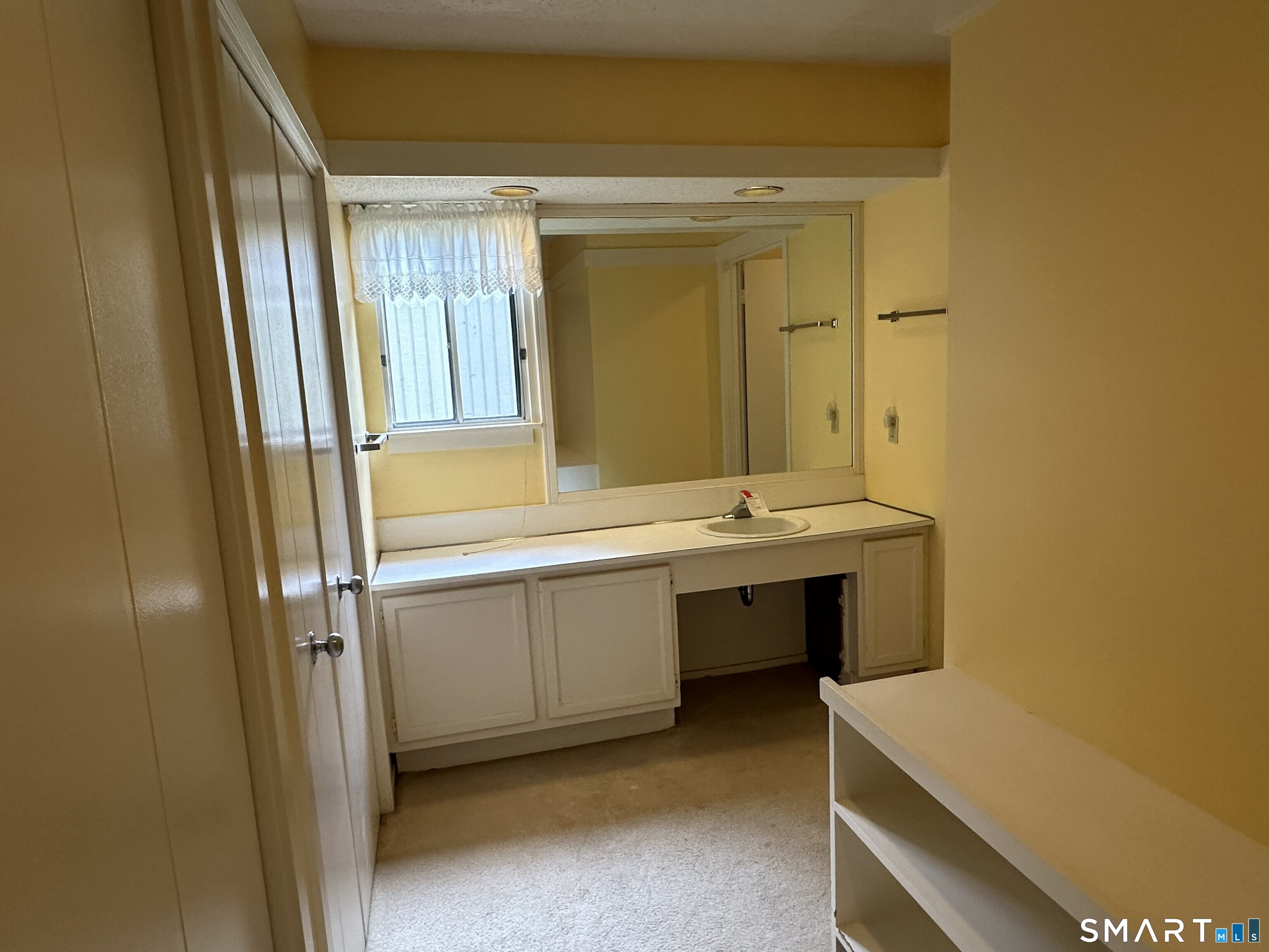 559 Heritage B Village Property Photo 8