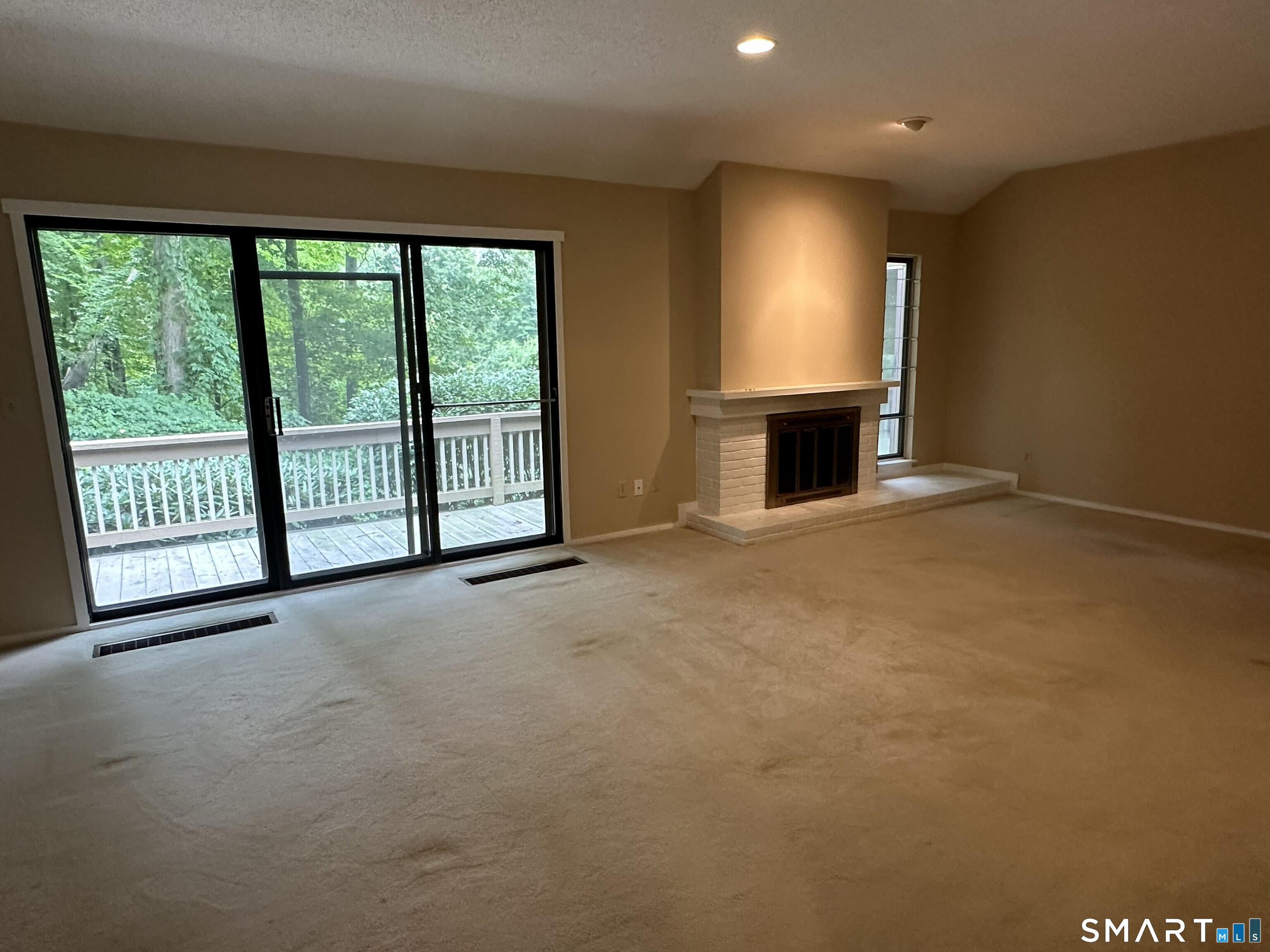 559 Heritage B Village Property Photo 9