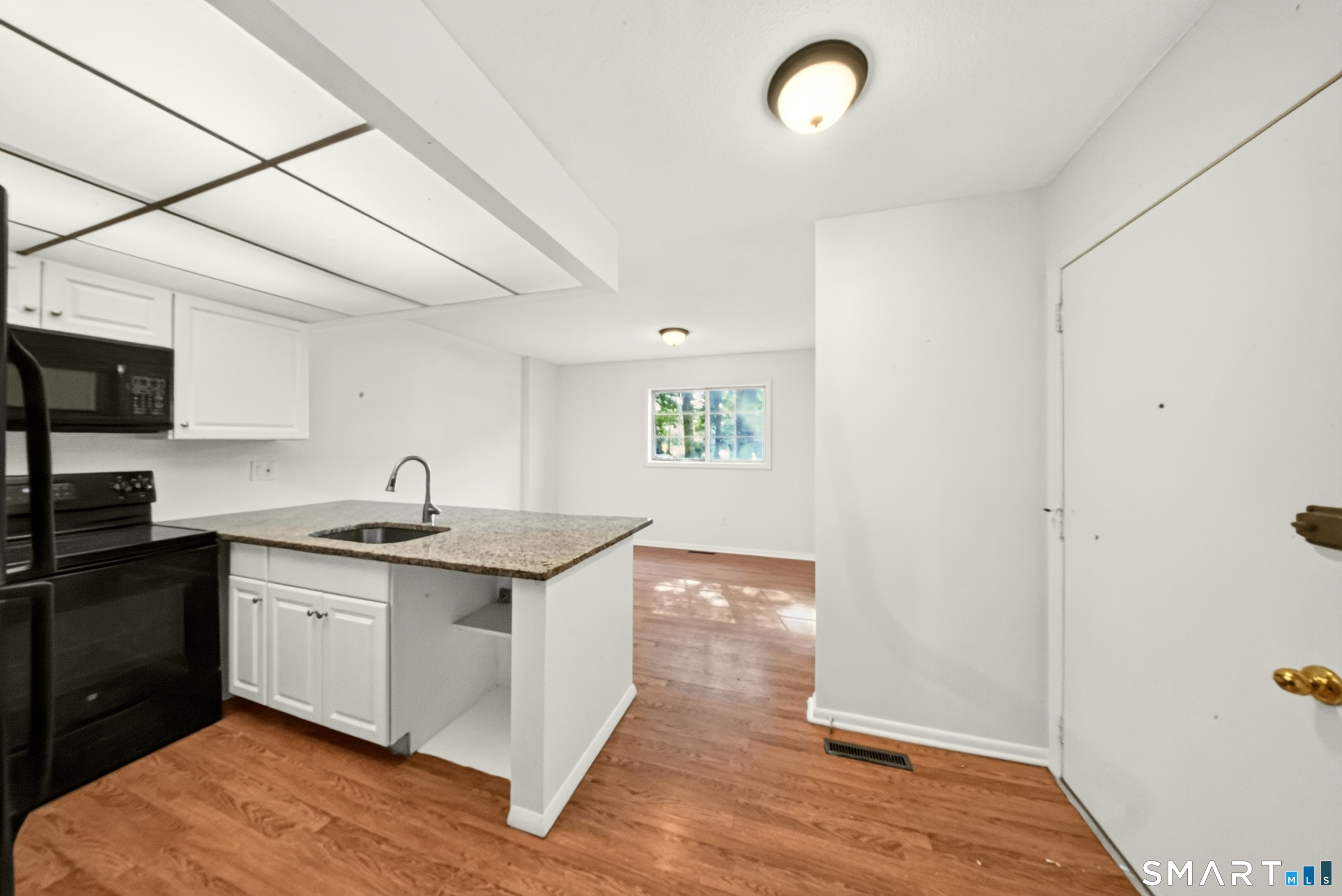 236 Edgemoor B Road Property Photo 6
