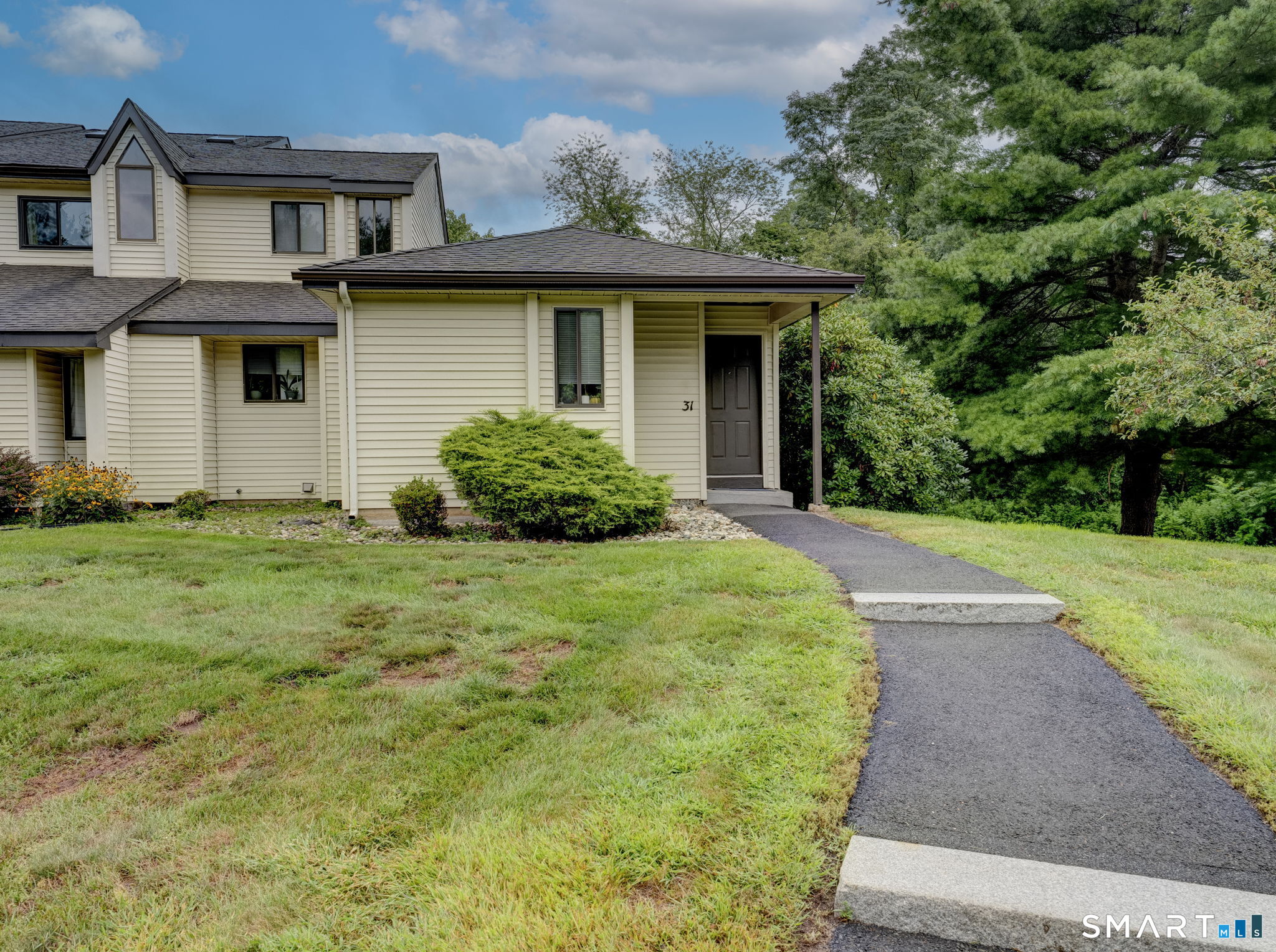31 Simsbury 31 Landing