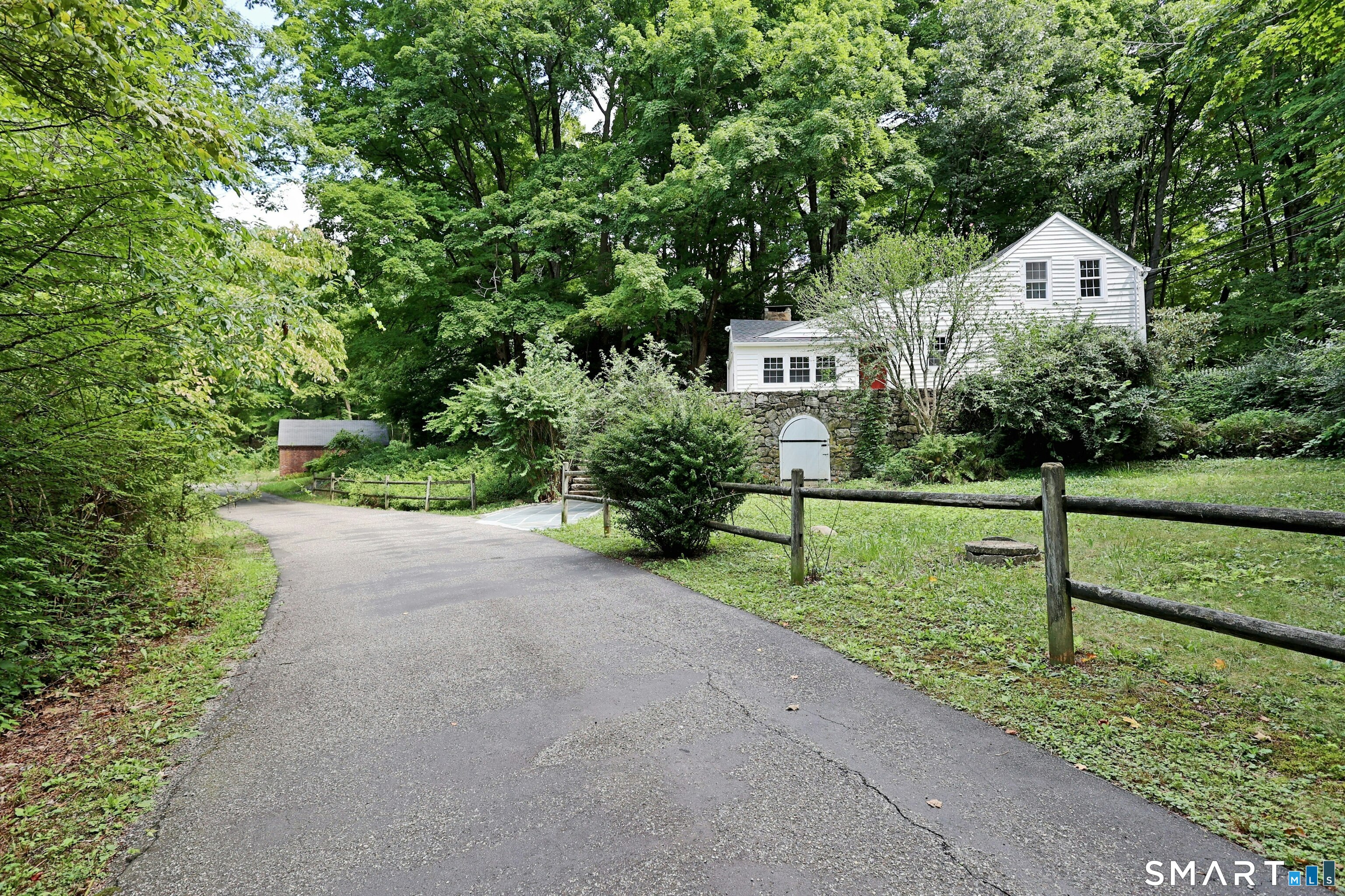 37 Peaceable Cottage Street Property Photo 1