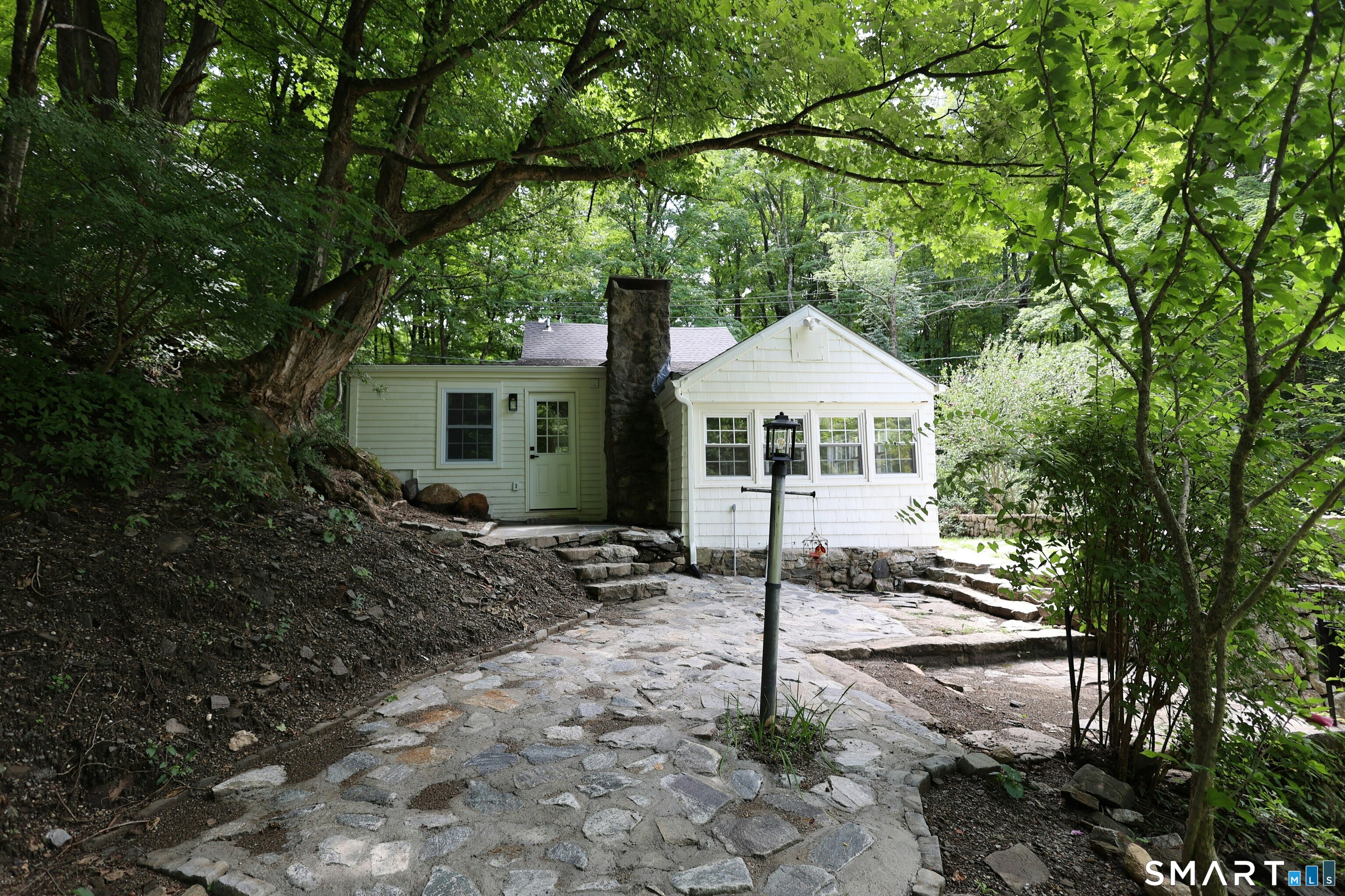 37 Peaceable Cottage Street Property Photo 35