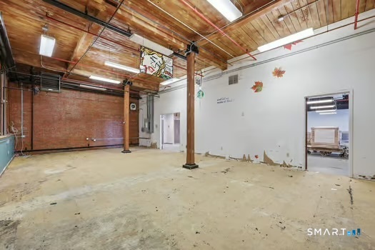 650 Franklin Avenue Property Photo 13
