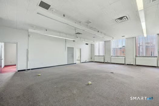 650 Franklin Avenue Property Photo 19
