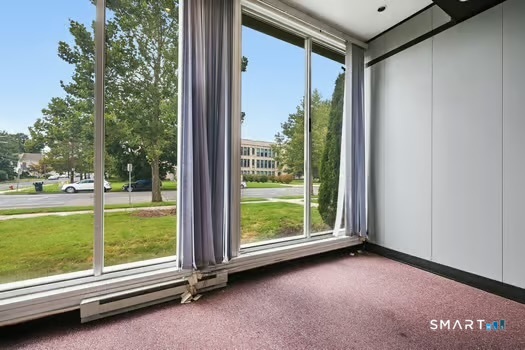 650 Franklin Avenue Property Photo 29