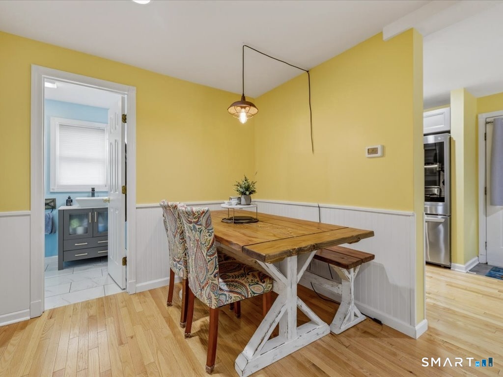 118-b Limewood Avenue Property Photo 16