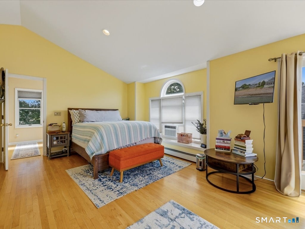 118-b Limewood Avenue Property Photo 22
