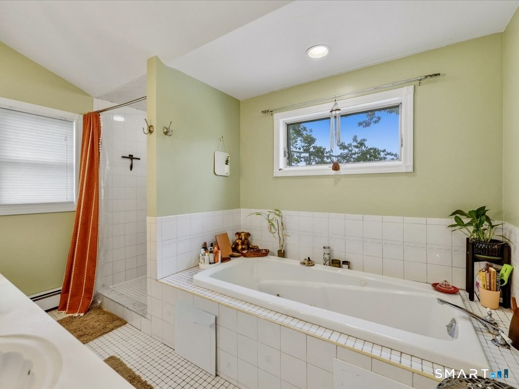 118-b Limewood Avenue Property Photo 23