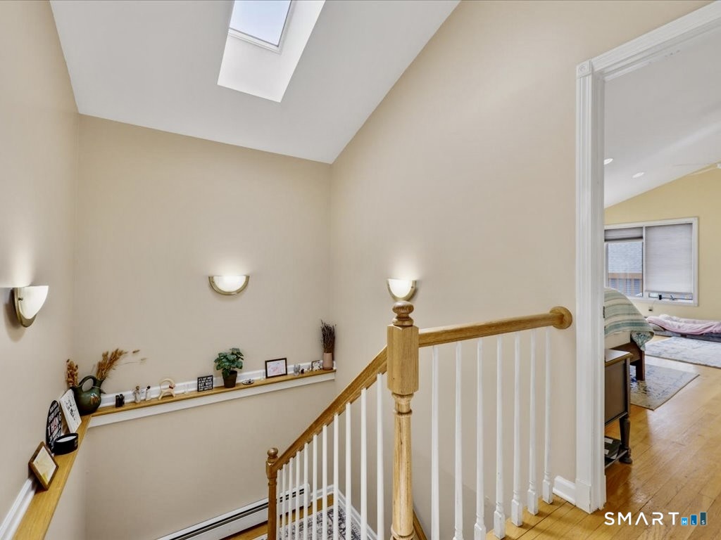 118-b Limewood Avenue Property Photo 24