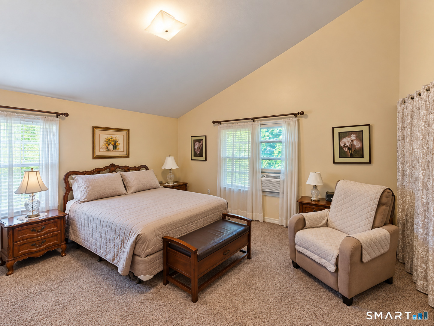 326 Soundview Avenue Property Photo 6