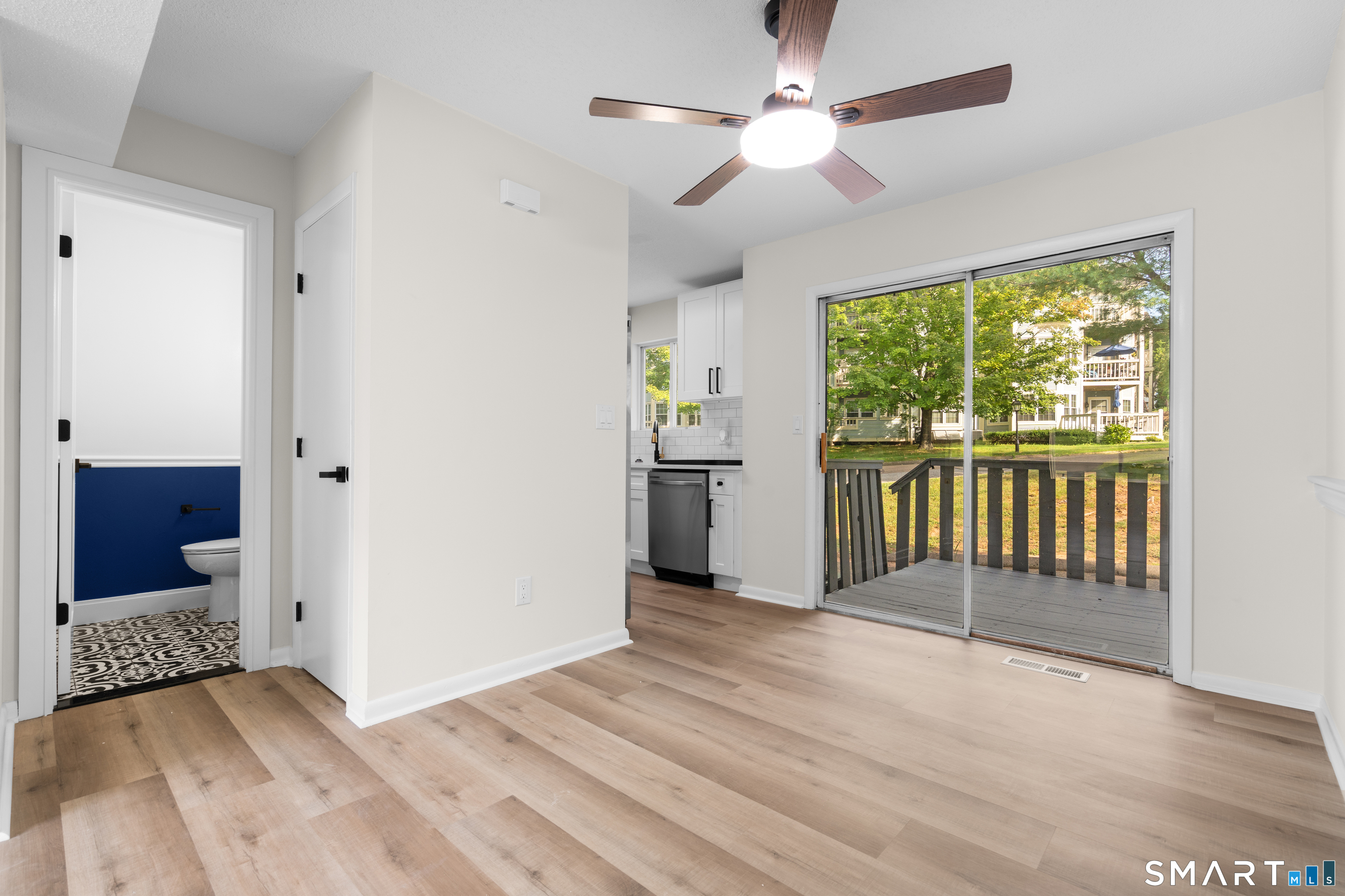 223 Thompson B Street Property Photo 12
