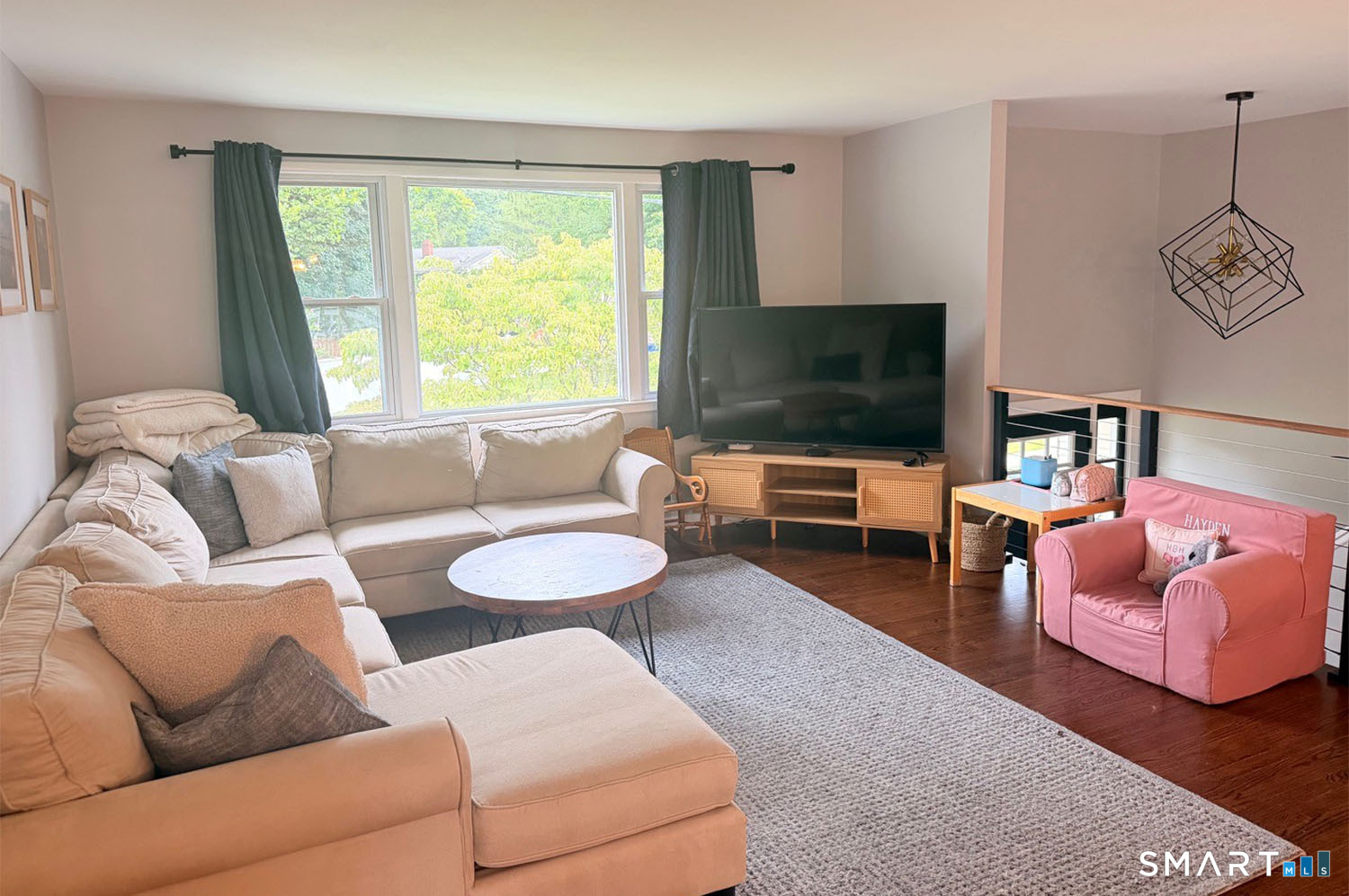 425 Judd Street Property Photo 2